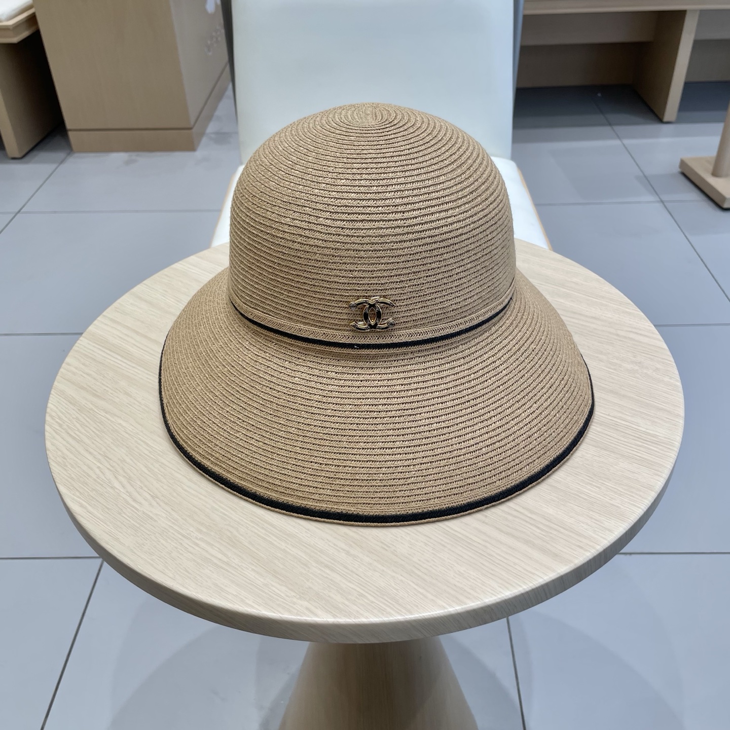 Chanel夏季新款蝴蝶结防晒盆帽水桶帽春夏遮阳帽户外沙滩太阳草帽渔夫帽