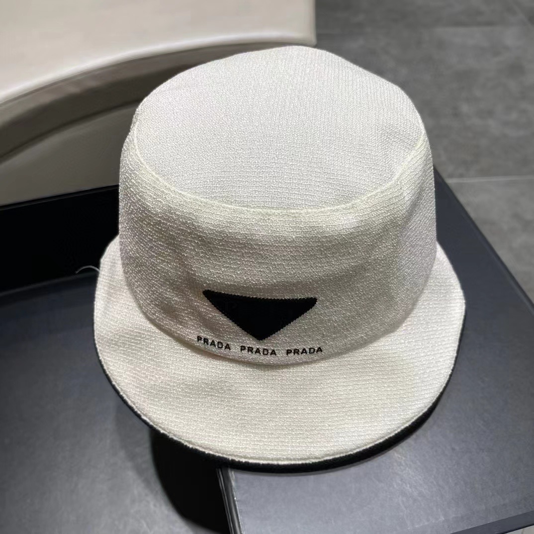 NO:225625,[PRADA] New plaid triangle fisherman's hat in autumn and winter, it is very easy to match when going out, so buy it now!  Hat Straw Hat Fisherman Hat Baseball Hat Knitted Hats, Hats, Prada, Prada, espadrilles, hats19860909【PRADA普拉达】秋冬新款格纹三角标渔夫帽,出街超好搭配,赶紧入手！帽子草帽渔夫帽棒球帽针织帽,帽子,prada,prada,espadrilles,hats,hat