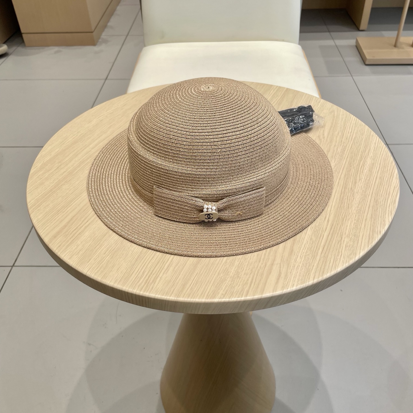  Chanel香奈儿2025法式平沿渔夫帽子女款夏季防晒不规则草帽气质出游盆帽遮阳帽