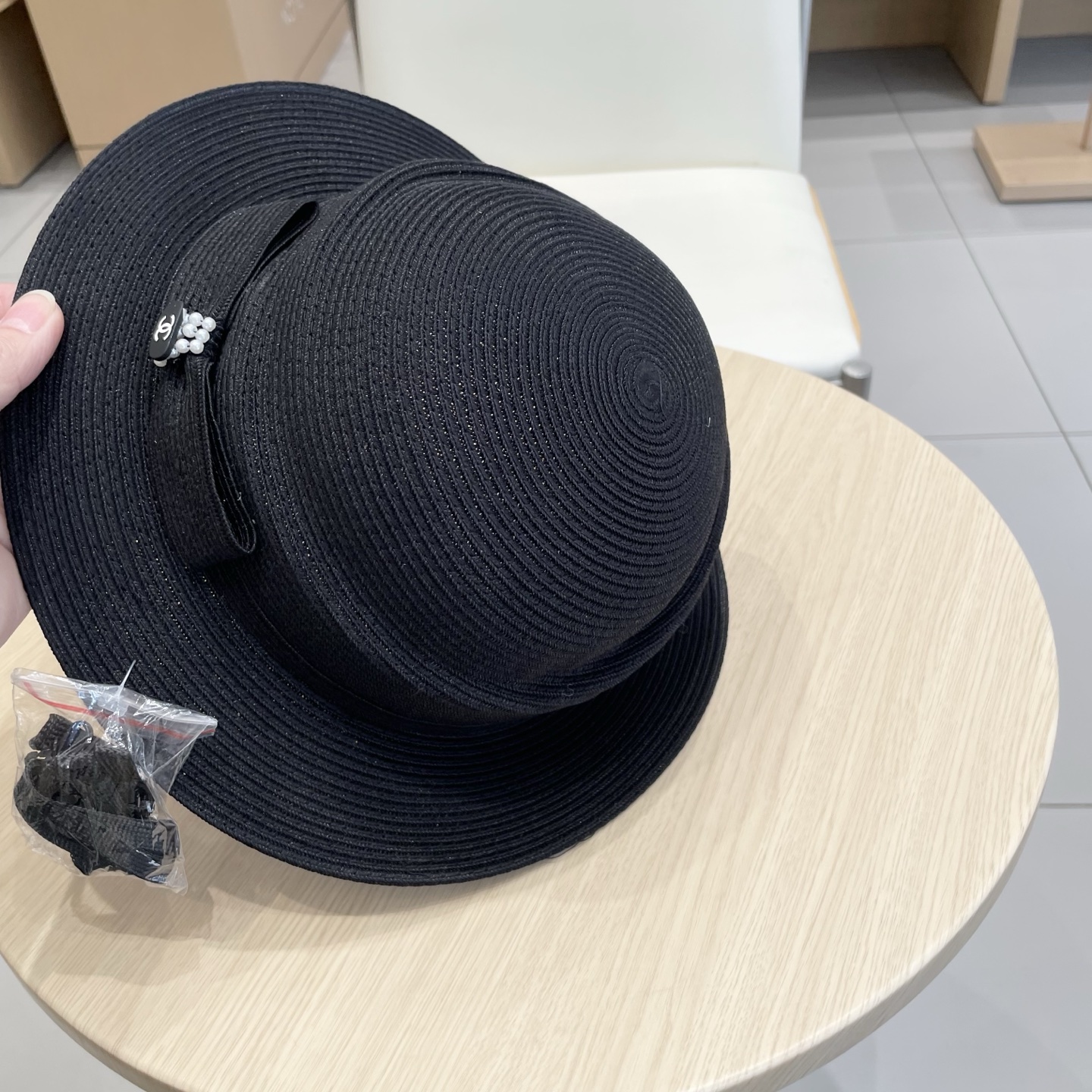  Chanel香奈儿2025法式平沿渔夫帽子女款夏季防晒不规则草帽气质出游盆帽遮阳帽