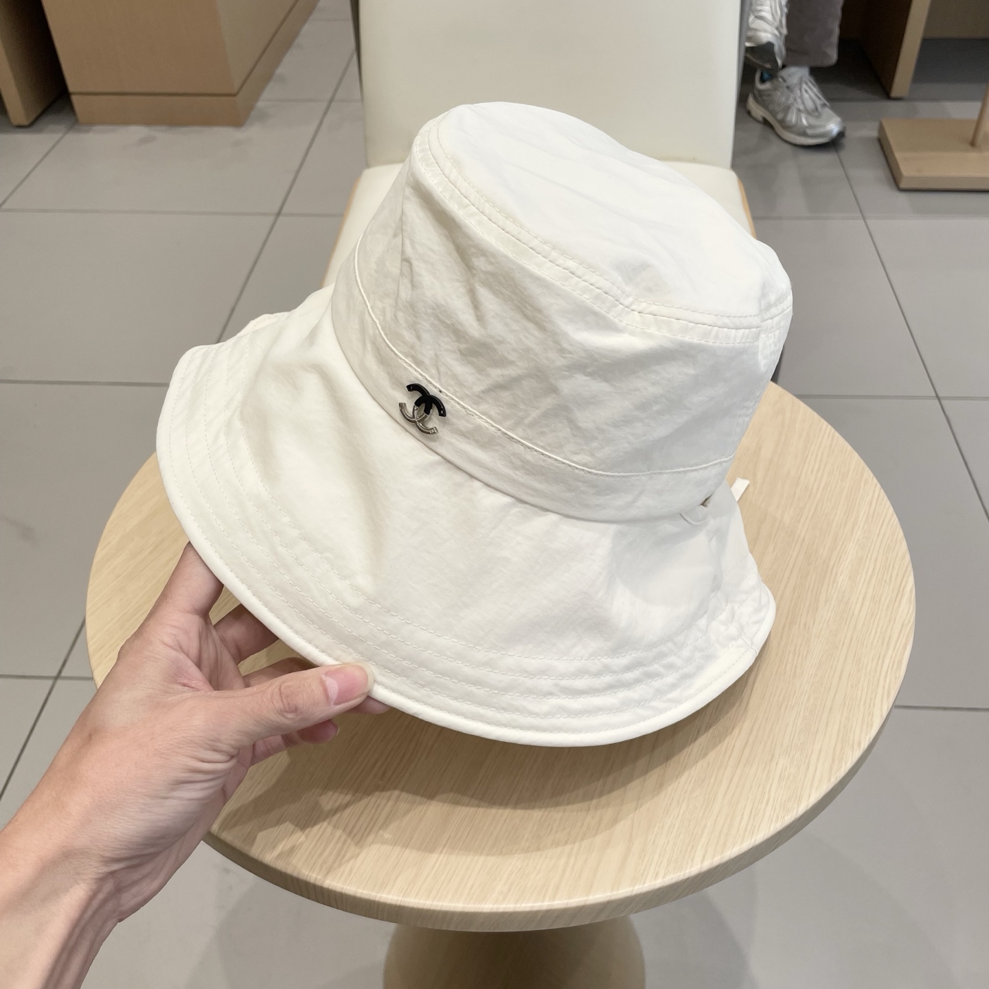  Chanel香奈儿春夏季新款纯色渔夫帽子女户外速干透气薄款防晒遮阳帽