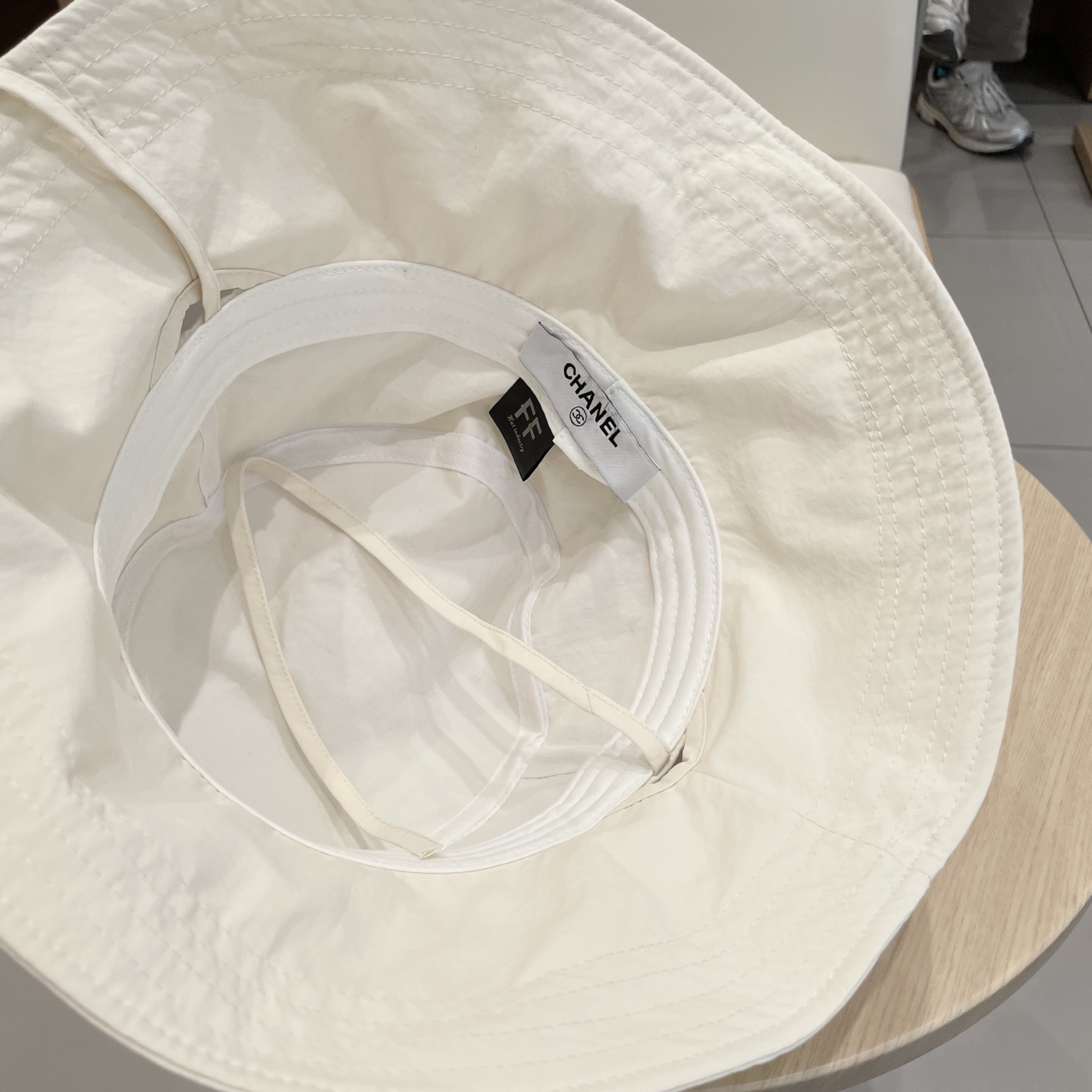  Chanel香奈儿春夏季新款纯色渔夫帽子女户外速干透气薄款防晒遮阳帽