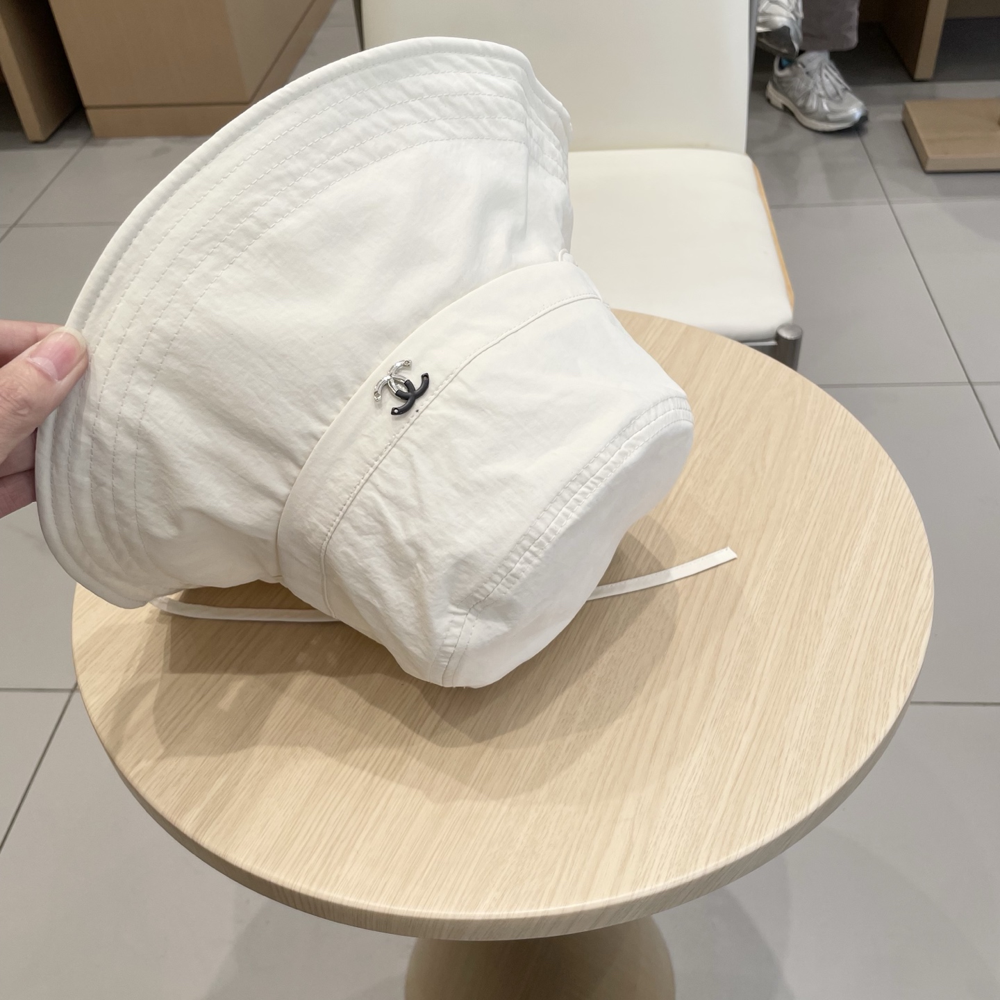  Chanel香奈儿春夏季新款纯色渔夫帽子女户外速干透气薄款防晒遮阳帽