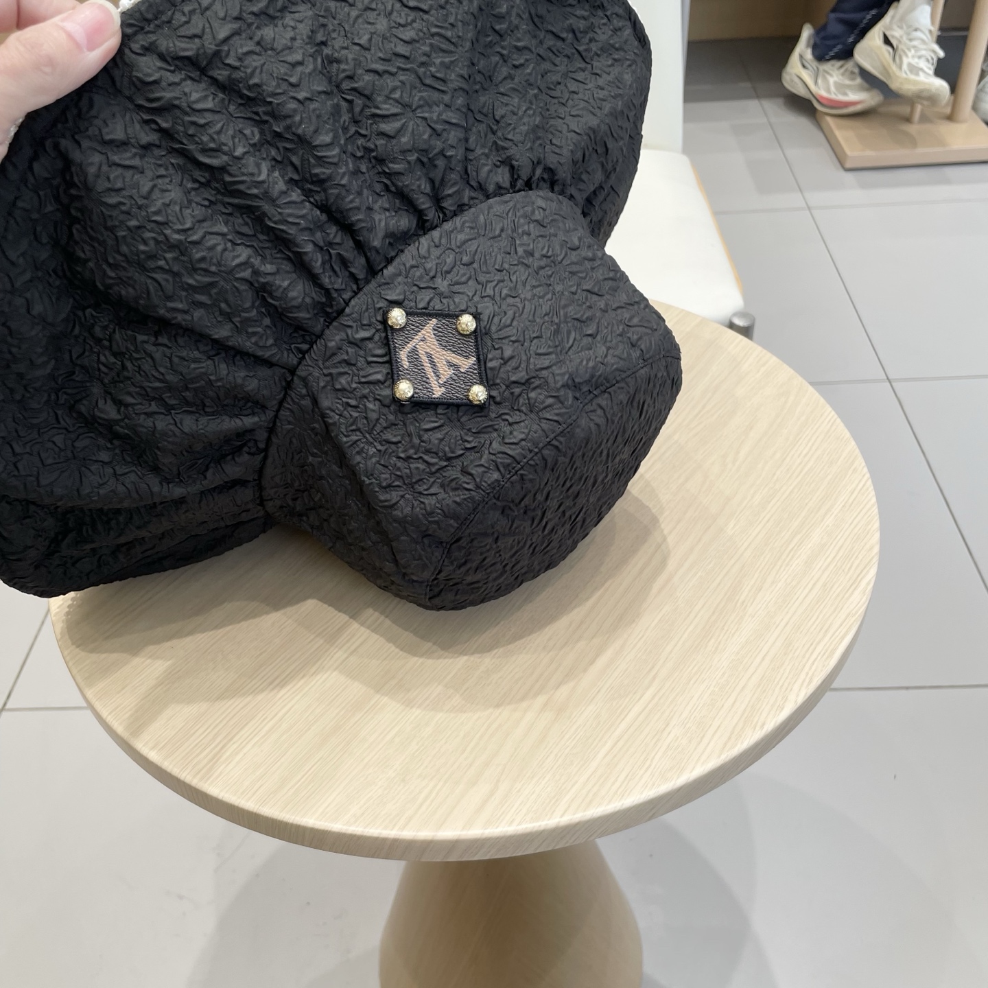  🧢路易威登棒球帽 LouisVuitton😍新款LV夏季加大帽檐珍珠防晒帽子女太阳帽百搭日系沙滩防紫外