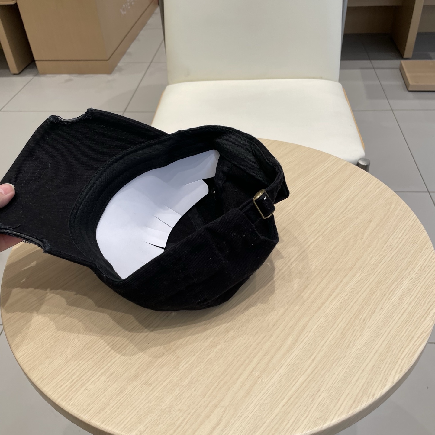 普拉达 PRADA 新品经典棒球帽 代购版本！时尚潮流，高端做工！非一般的品质，细节看实拍哦