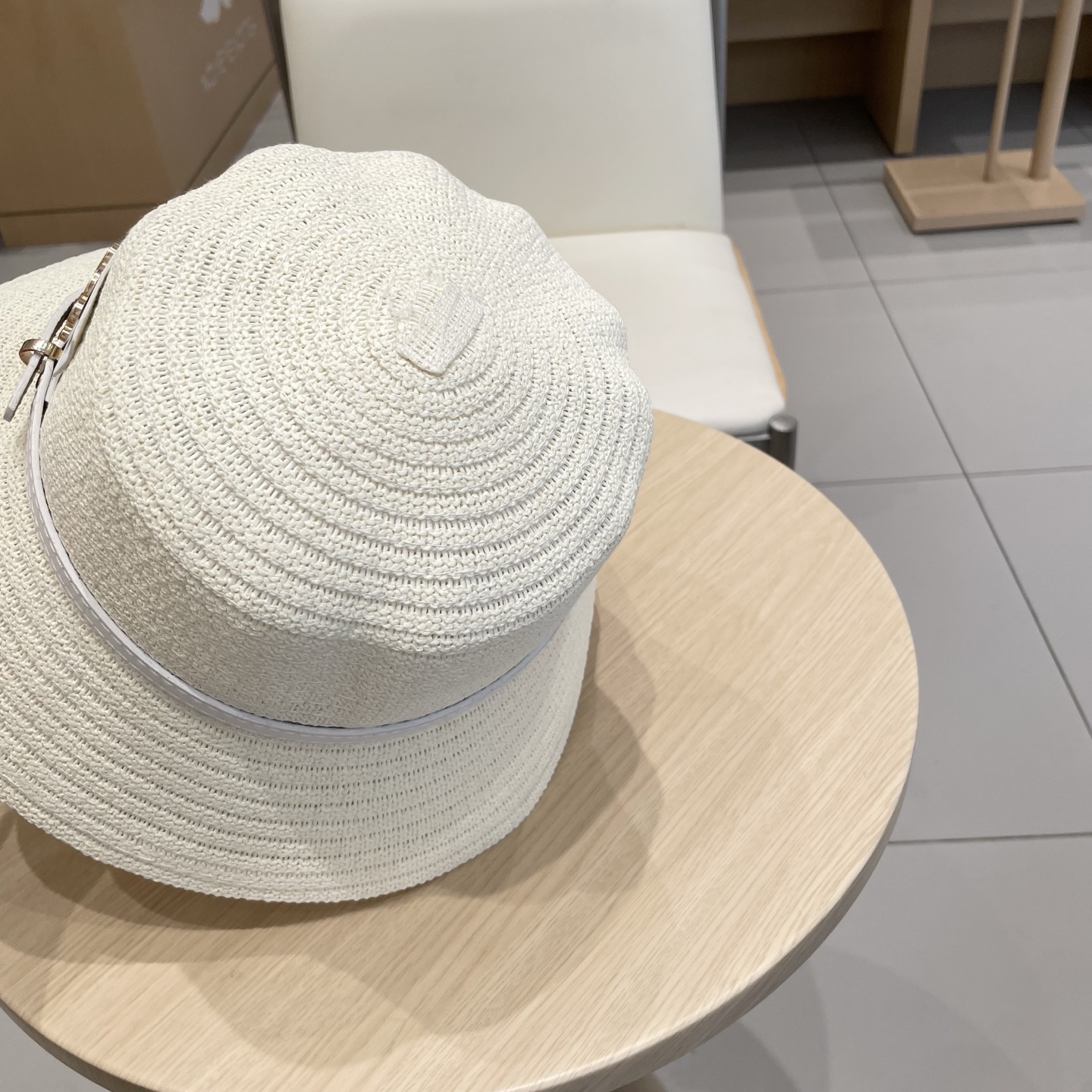  塞琳celien新款草帽，平顶礼帽，头围57cm