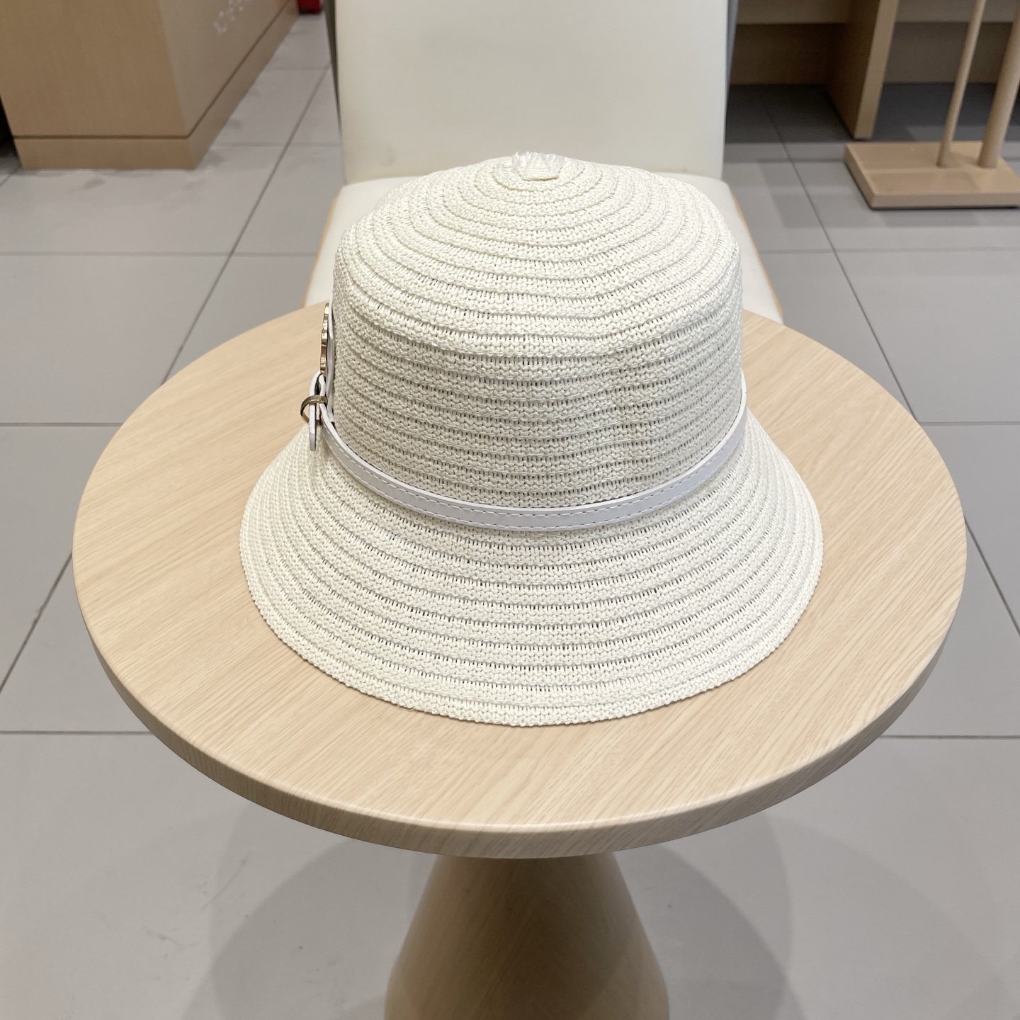  塞琳celien新款草帽，平顶礼帽，头围57cm