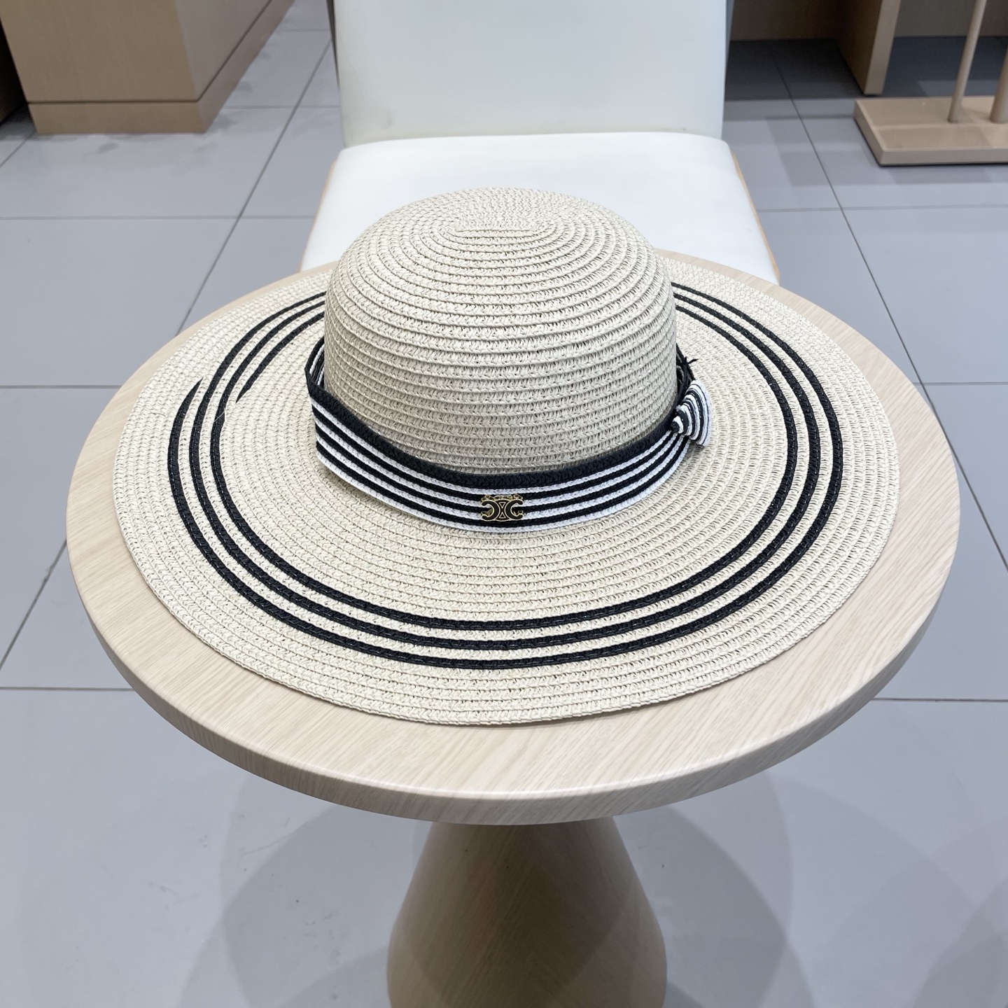 NO:225657,Celine Celine 2025 new straw hat bag two-piece set outdoor travel sun hat big brim sun protection versatile fashion high-end hat straw hat fisherman hat baseball hat knit hat, hat, celine, espadrilles, hats19860909塞琳Celine2025新款草帽包包两件套户外旅游遮阳帽大帽檐防晒百搭时尚高级感帽子草帽渔夫帽棒球帽针织帽,帽子,celine,espadrilles,hats,hat