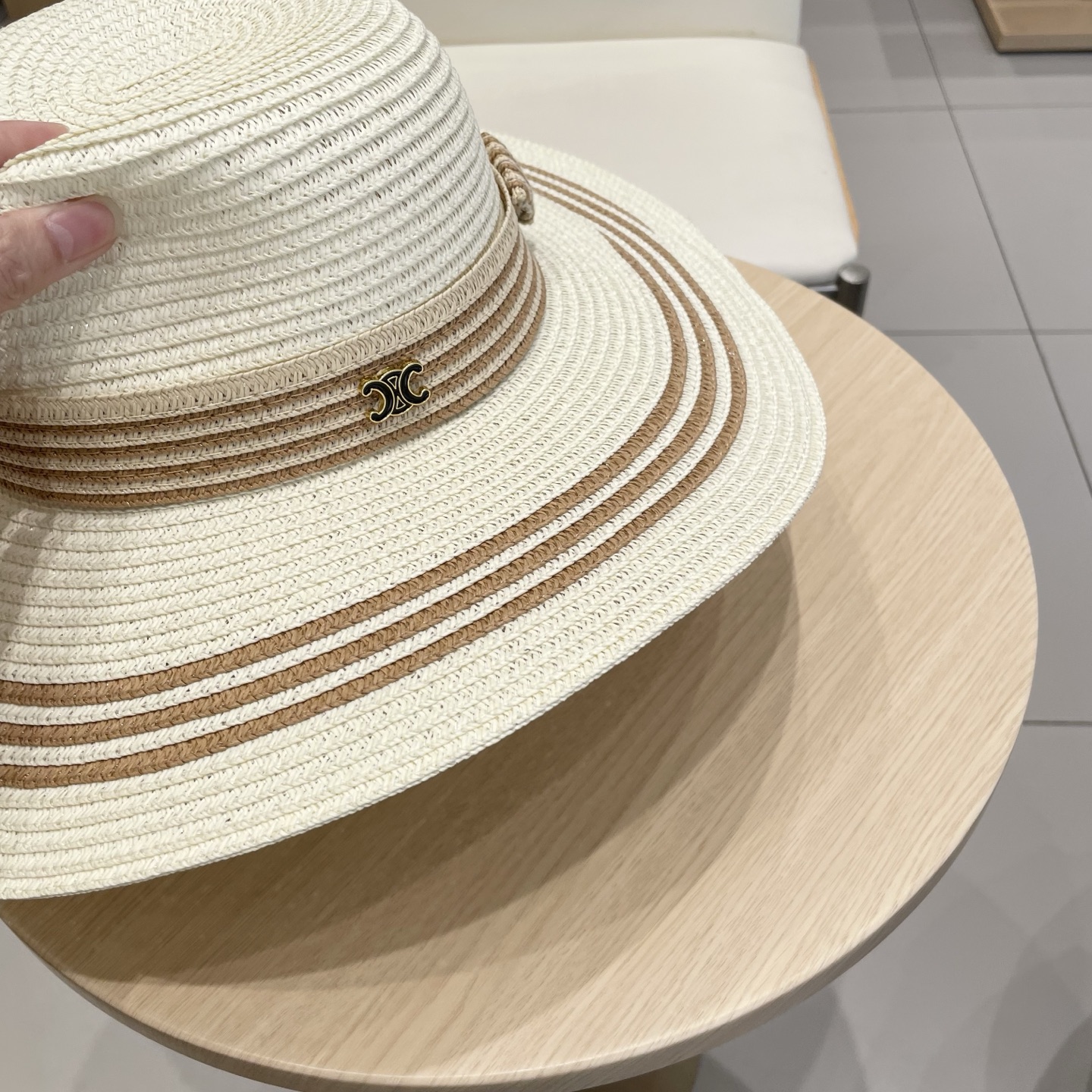 Celine hat Celine2026 New — photo 4
