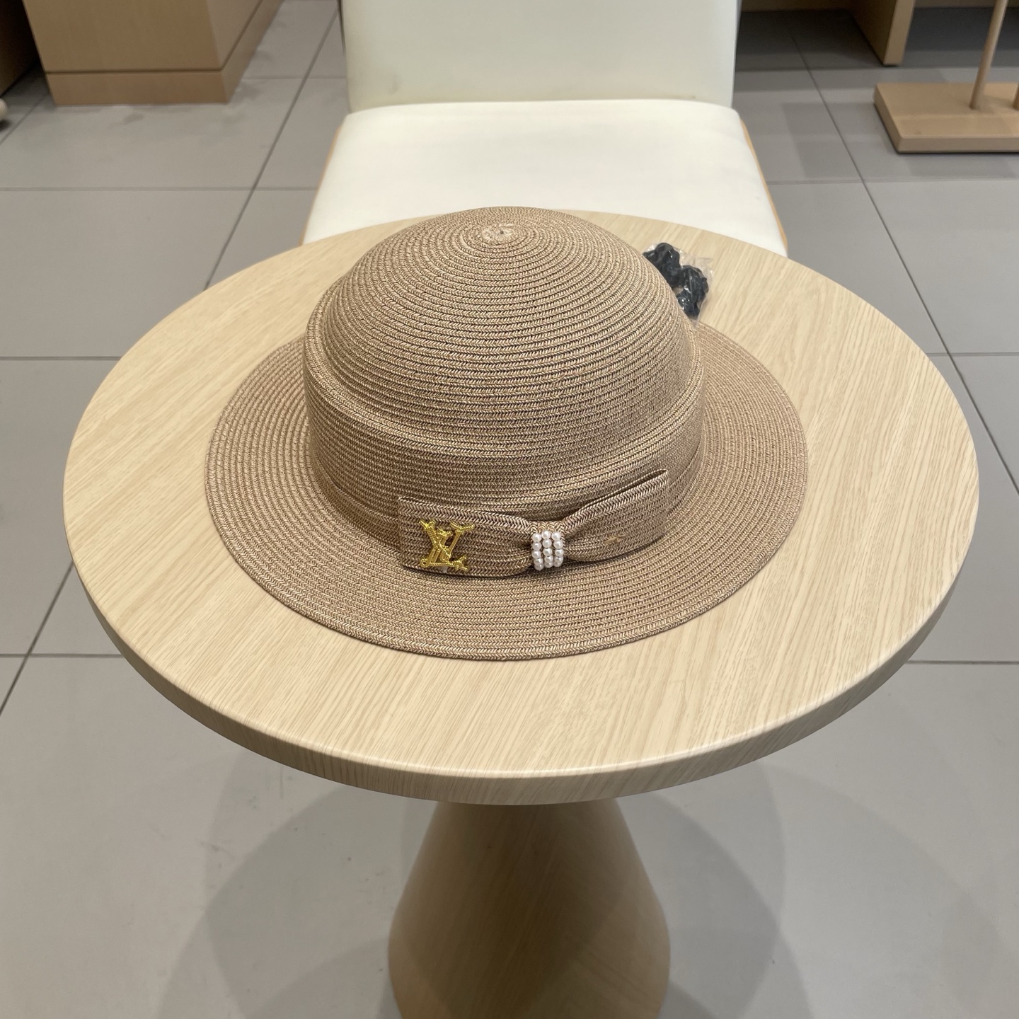   🧢路易威登棒球帽 LouisVuitton😍2025夏季新款蝴蝶结防晒草帽盆帽女韩版气质草编帽出游草