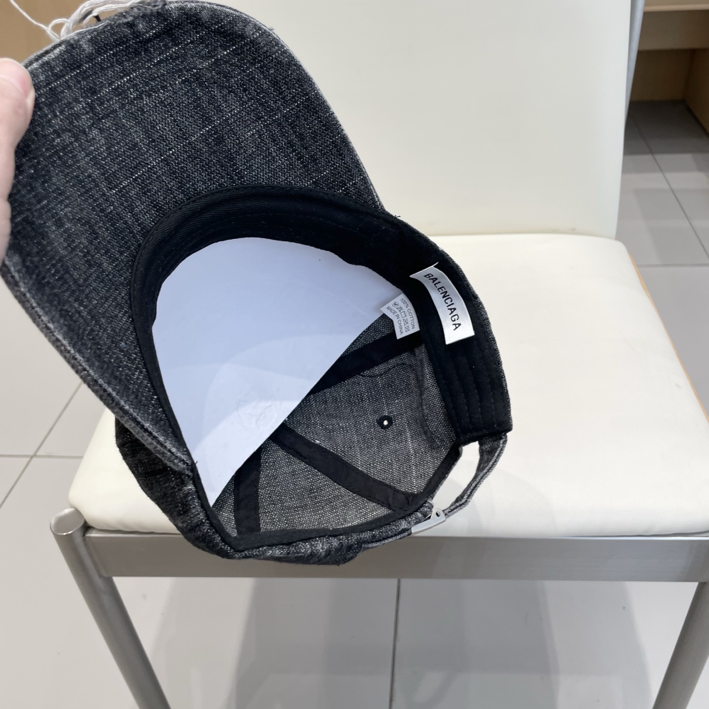  BALENCIAGA巴黎世家🆕春款新款个性棒球帽，高品质透气性巨佳，四季佩戴款
高颜值时尚单品！
男女