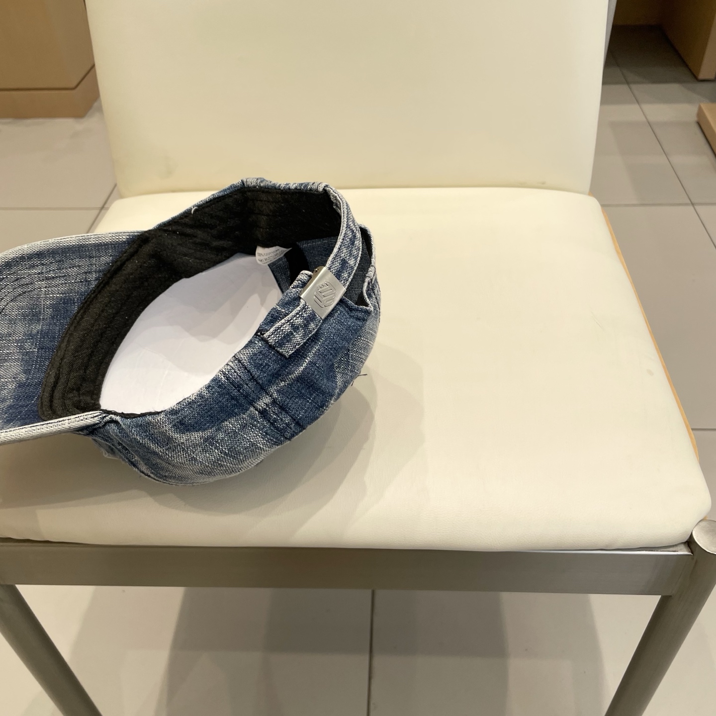  BALENCIAGA巴黎世家🆕春款新款个性棒球帽，高品质透气性巨佳，四季佩戴款
高颜值时尚单品！
男女