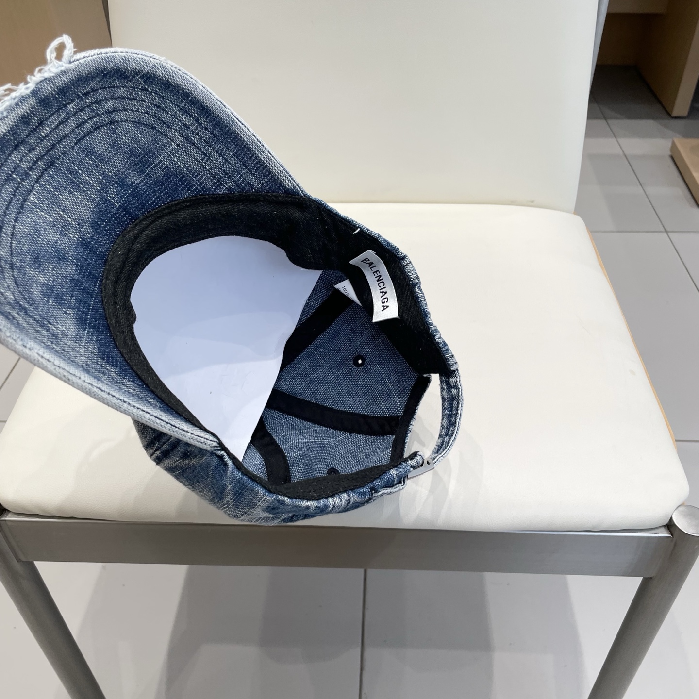  BALENCIAGA巴黎世家🆕春款新款个性棒球帽，高品质透气性巨佳，四季佩戴款
高颜值时尚单品！
男女