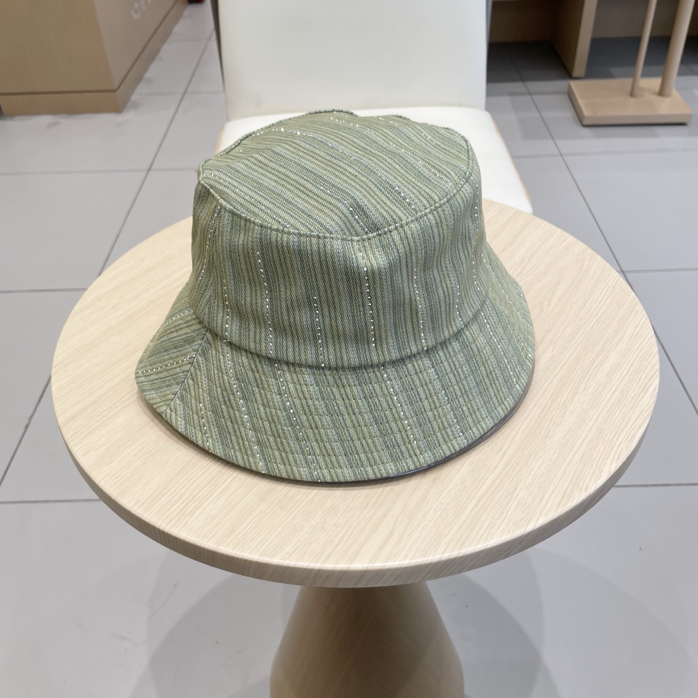 克罗心🆕春渔夫球帽，个性时尚款
经典十字架标志，休闲带点酷酷的感觉，中性款
男女同款！多种色系，超好搭！