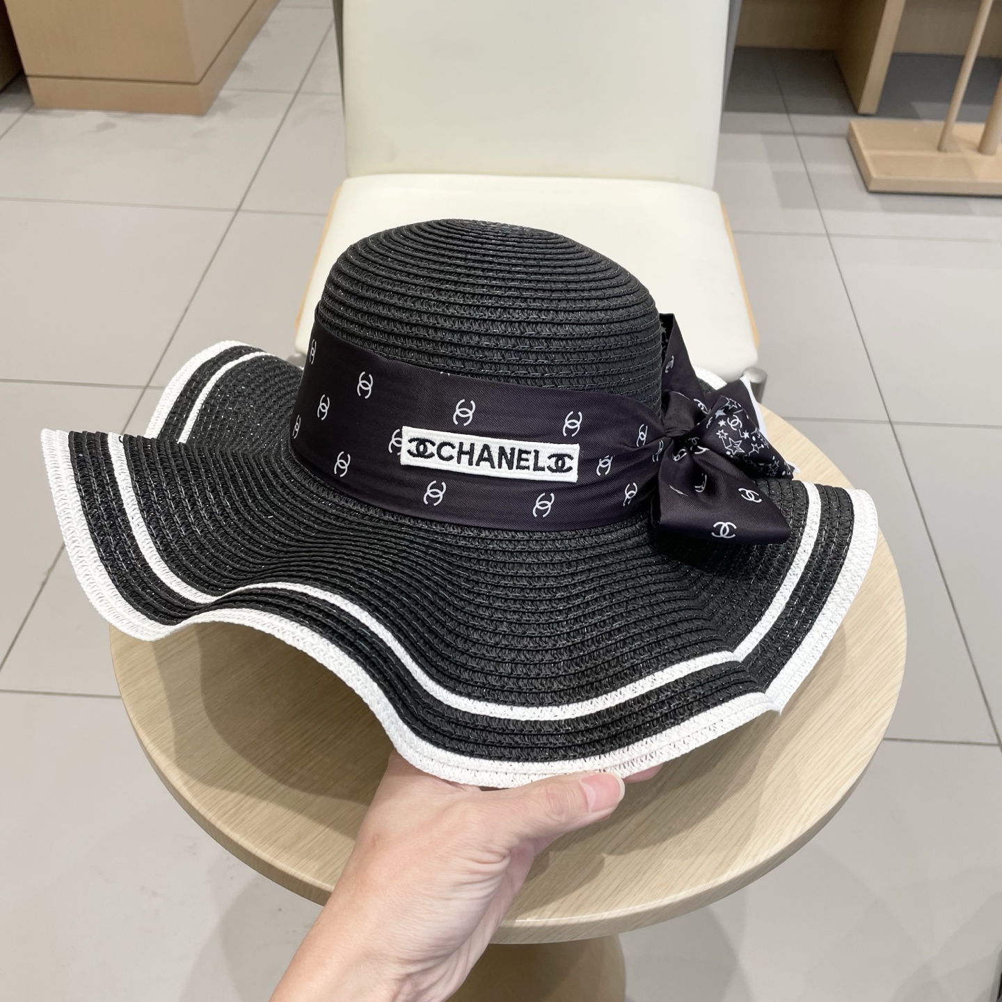  Chanel香奈儿丝带草帽，波浪边遮阳帽，头围57cm