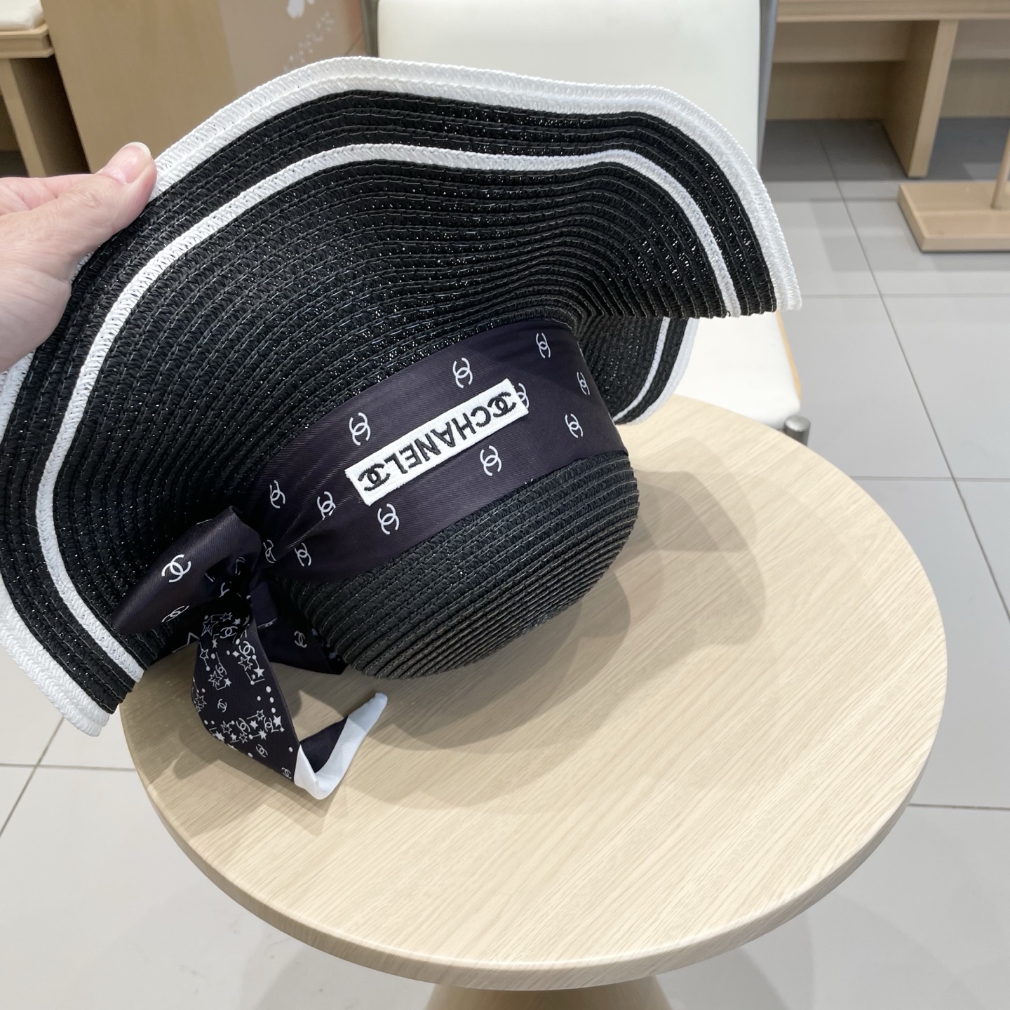  Chanel香奈儿丝带草帽，波浪边遮阳帽，头围57cm