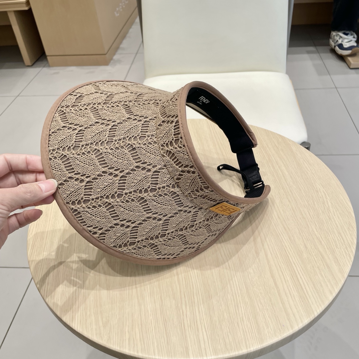   FD芬迪2025空顶鸭舌帽，遮阳帽，鸭舌帽，原单品质