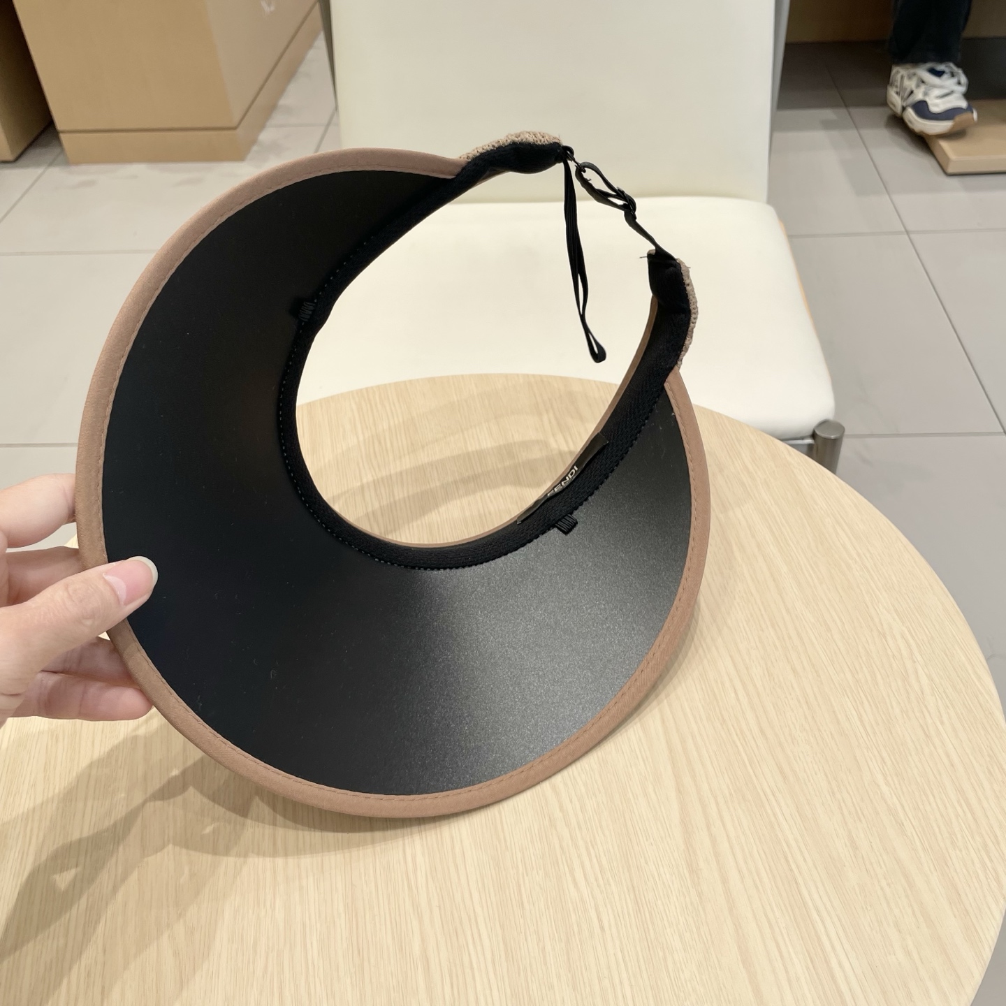   FD芬迪2025空顶鸭舌帽，遮阳帽，鸭舌帽，原单品质