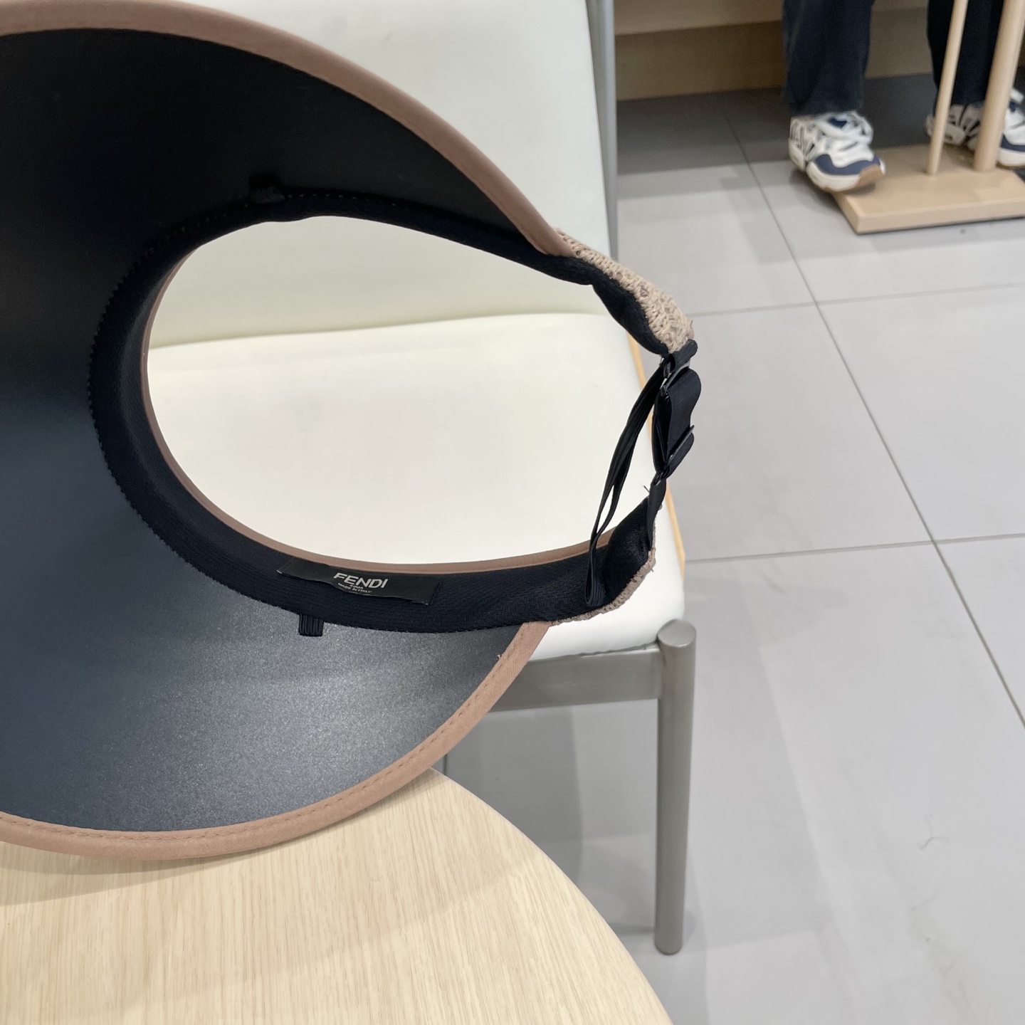   FD芬迪2025空顶鸭舌帽，遮阳帽，鸭舌帽，原单品质