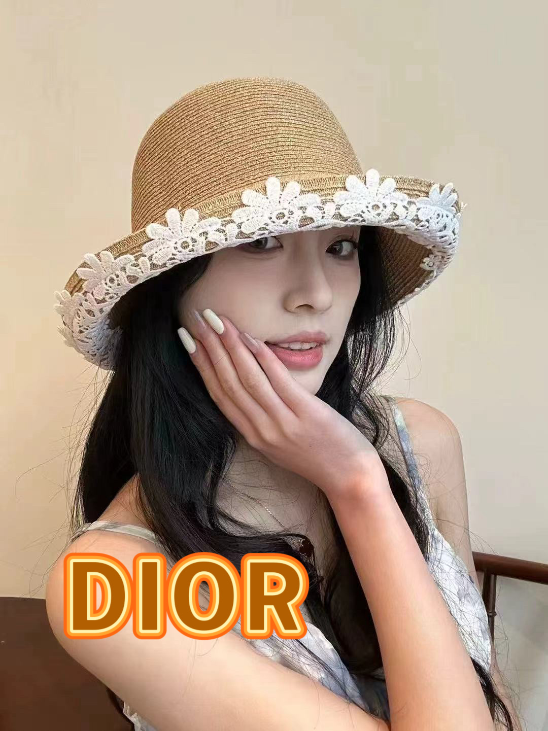  迪奥DIOR遮阳草帽2025新款拉菲草太阳帽帽檐可折叠草帽太阳帽