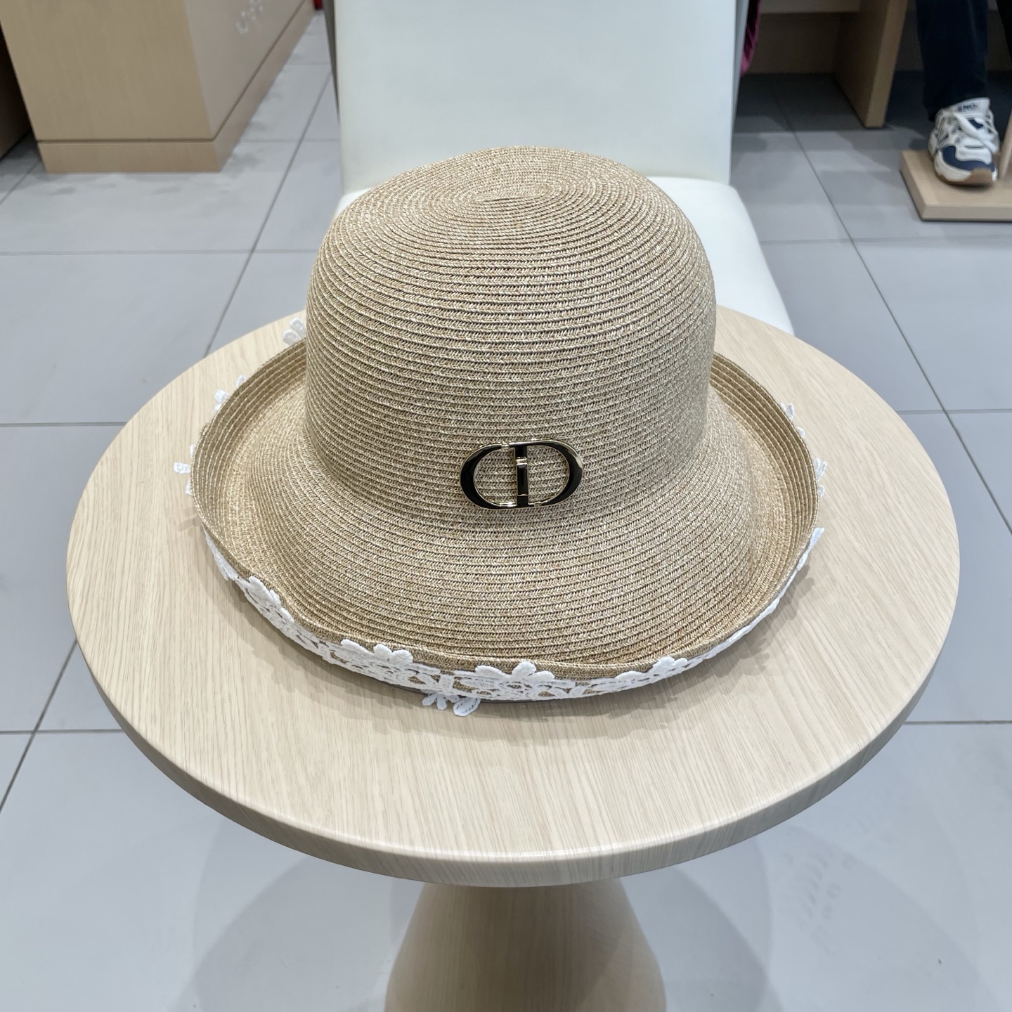 迪奥DIOR遮阳草帽2025新款拉菲草太阳帽帽檐可折叠草帽太阳帽