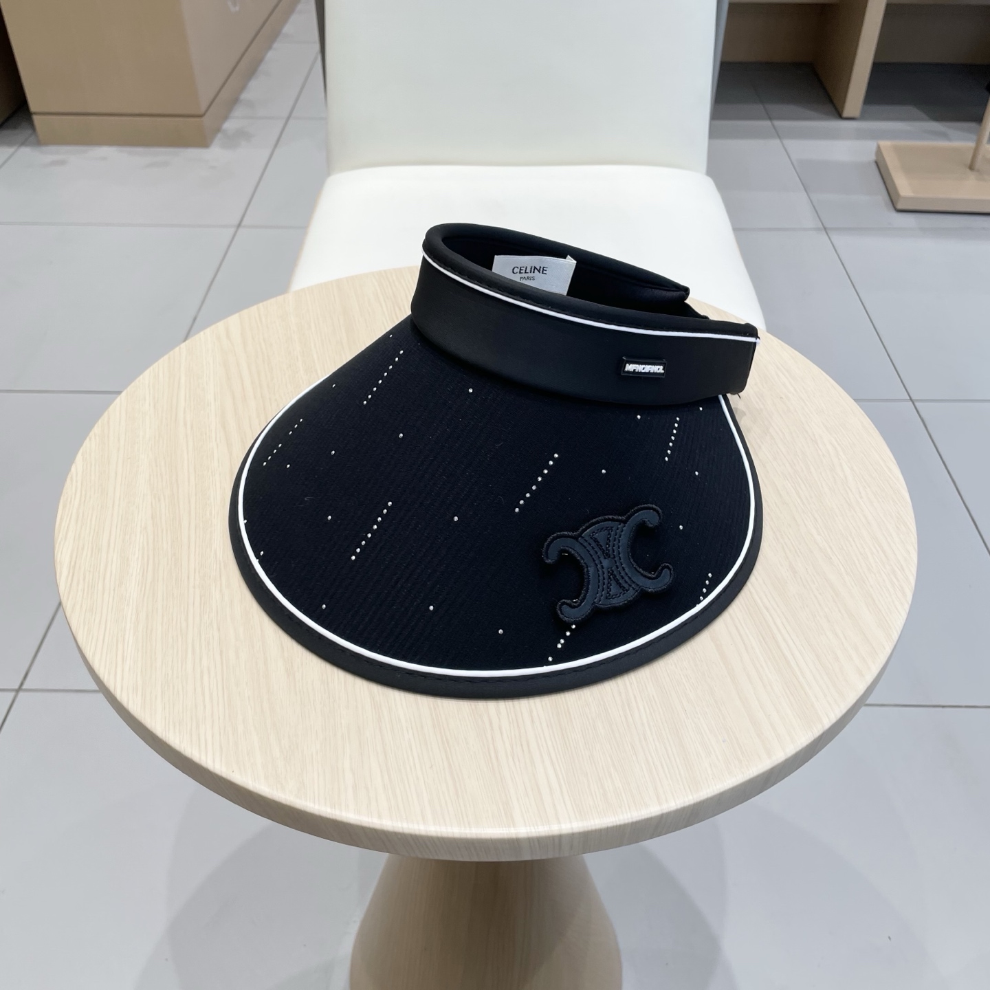 NO:357715,celine celine vinyl sun protection empty top hat women summer UV big hat brim face sun hat sun hat outdoor hat straw hat fisherman hat baseball hat, hat, celine, espadrilles, hatsceline塞琳黑胶防晒空顶帽子女夏防紫外线大帽檐遮脸遮阳帽太阳帽户外帽子草帽渔夫帽棒球帽,帽子,celine,espadrilles,hats,hat