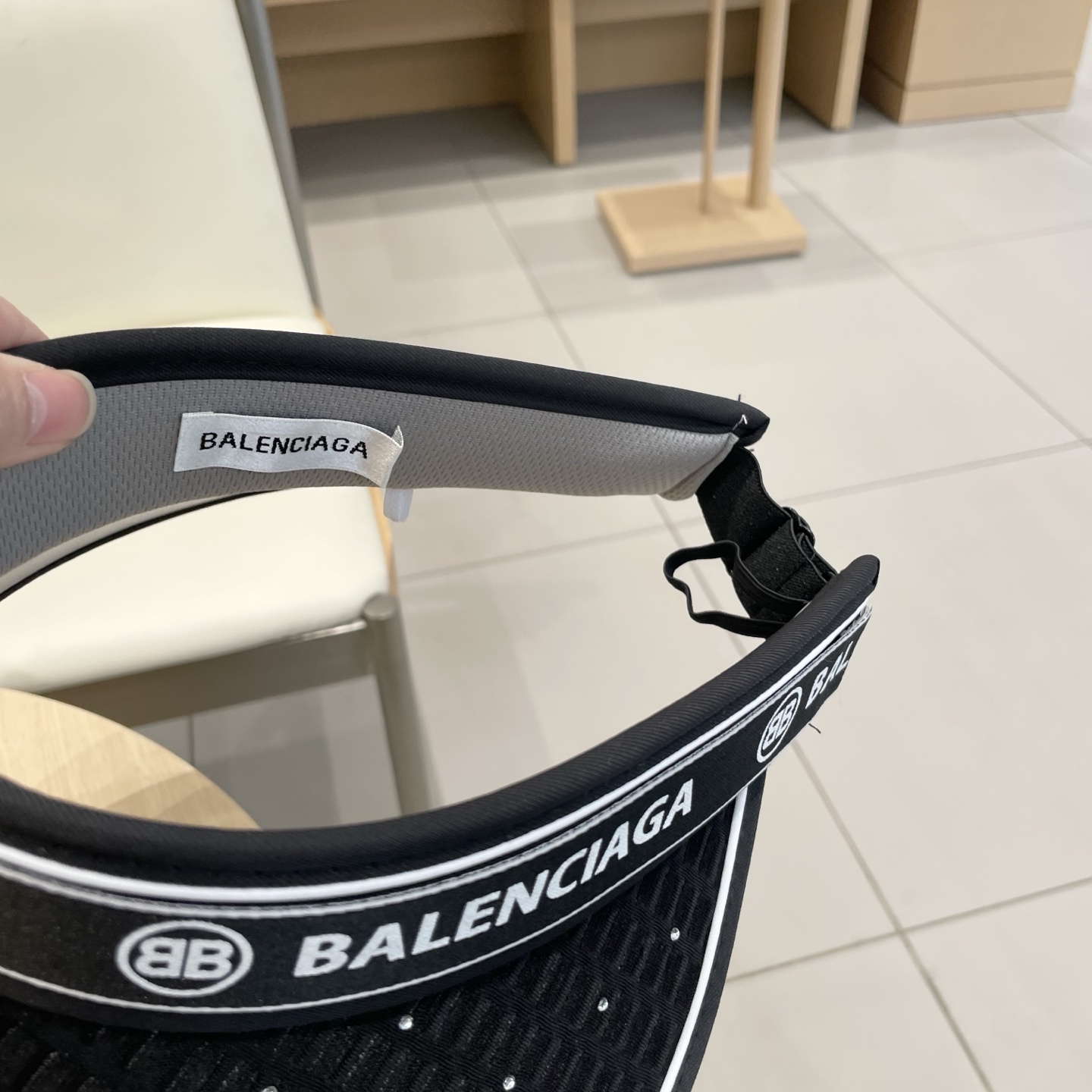  最新巴黎世家BALENCIAGA，空顶遮阳帽，最好品质的，休闲大方，大家自己对比哦