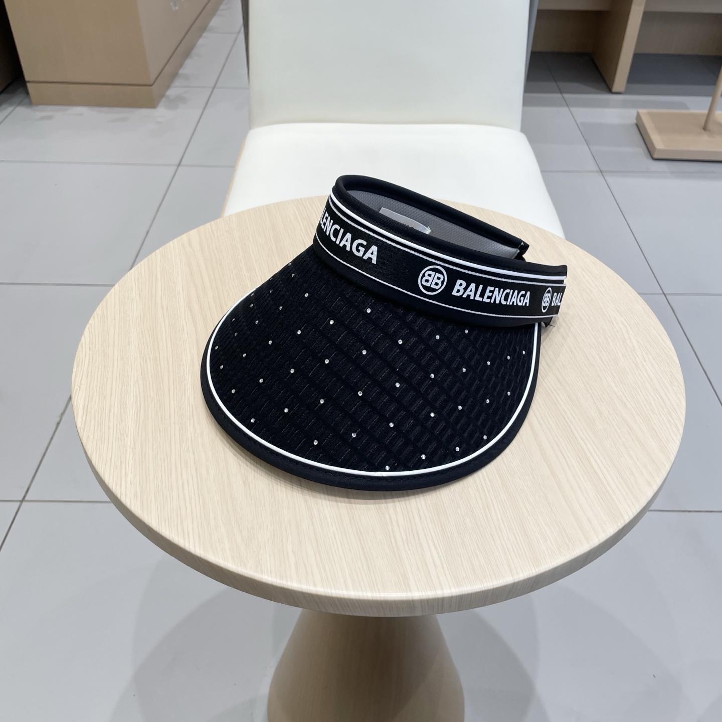  最新巴黎世家BALENCIAGA，空顶遮阳帽，最好品质的，休闲大方，大家自己对比哦