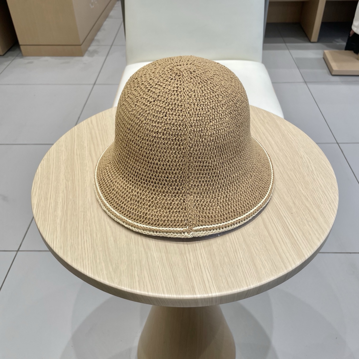   爱马仕Hermes手工编织盆帽遮阳防晒帽子女韩版镂空透气夏季可折叠显脸小渔夫帽