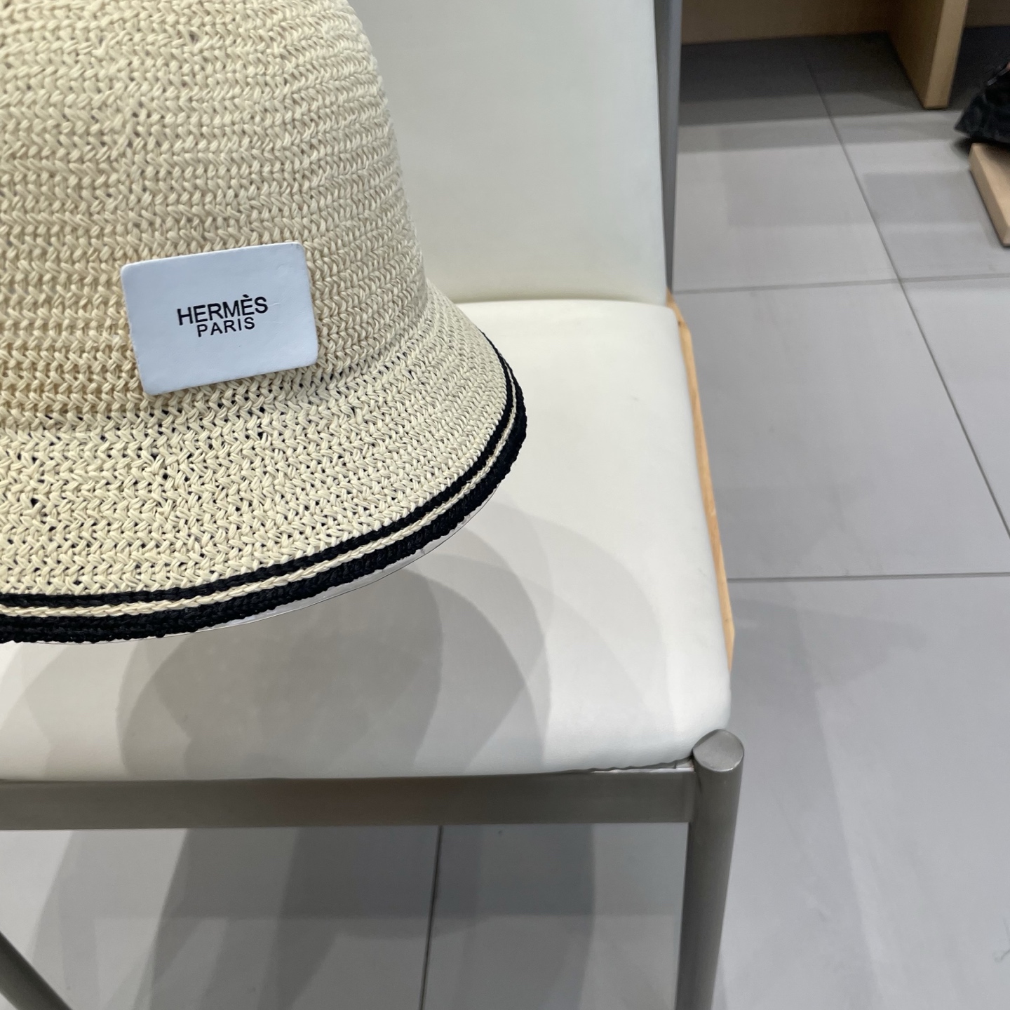   爱马仕Hermes手工编织盆帽遮阳防晒帽子女韩版镂空透气夏季可折叠显脸小渔夫帽