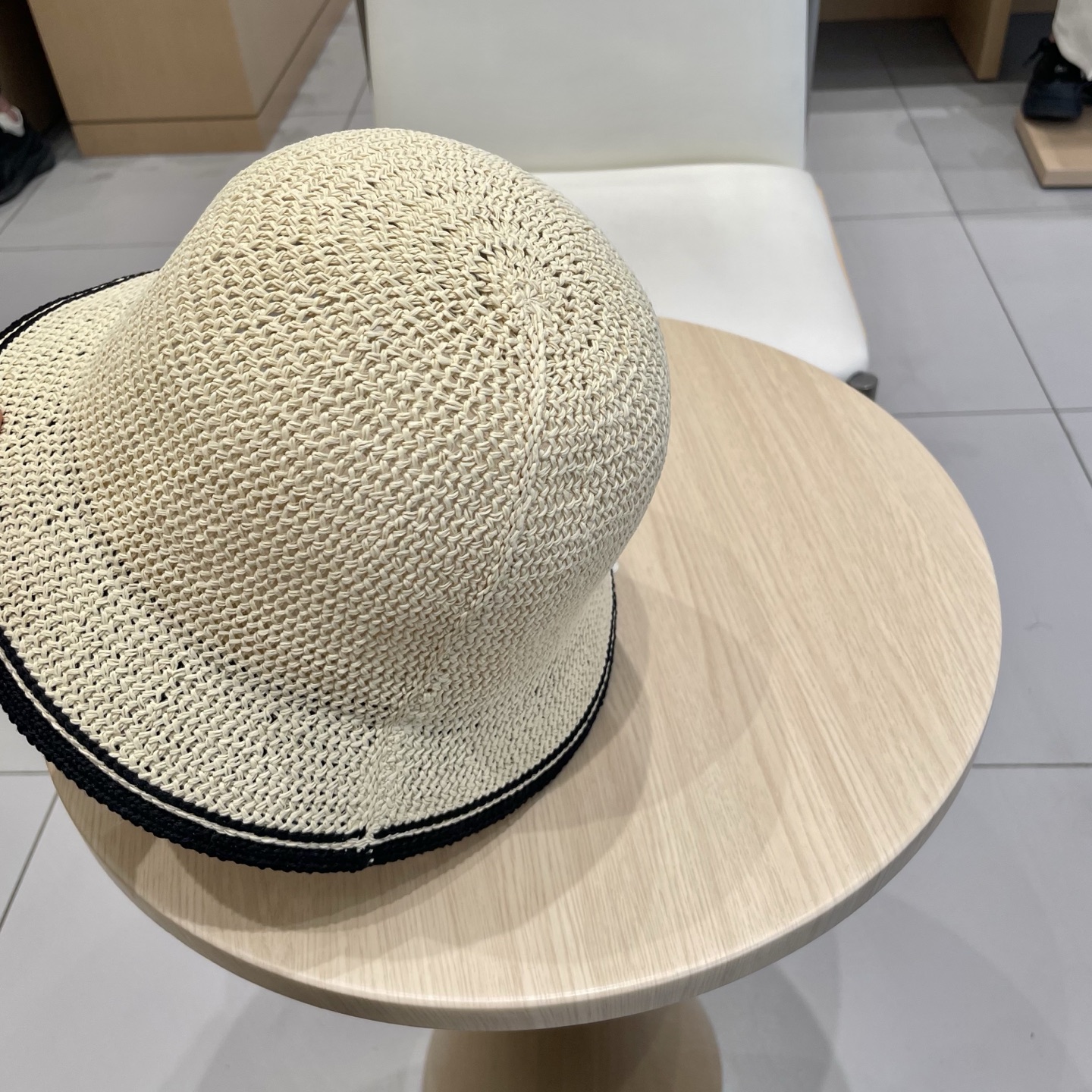   爱马仕Hermes手工编织盆帽遮阳防晒帽子女韩版镂空透气夏季可折叠显脸小渔夫帽