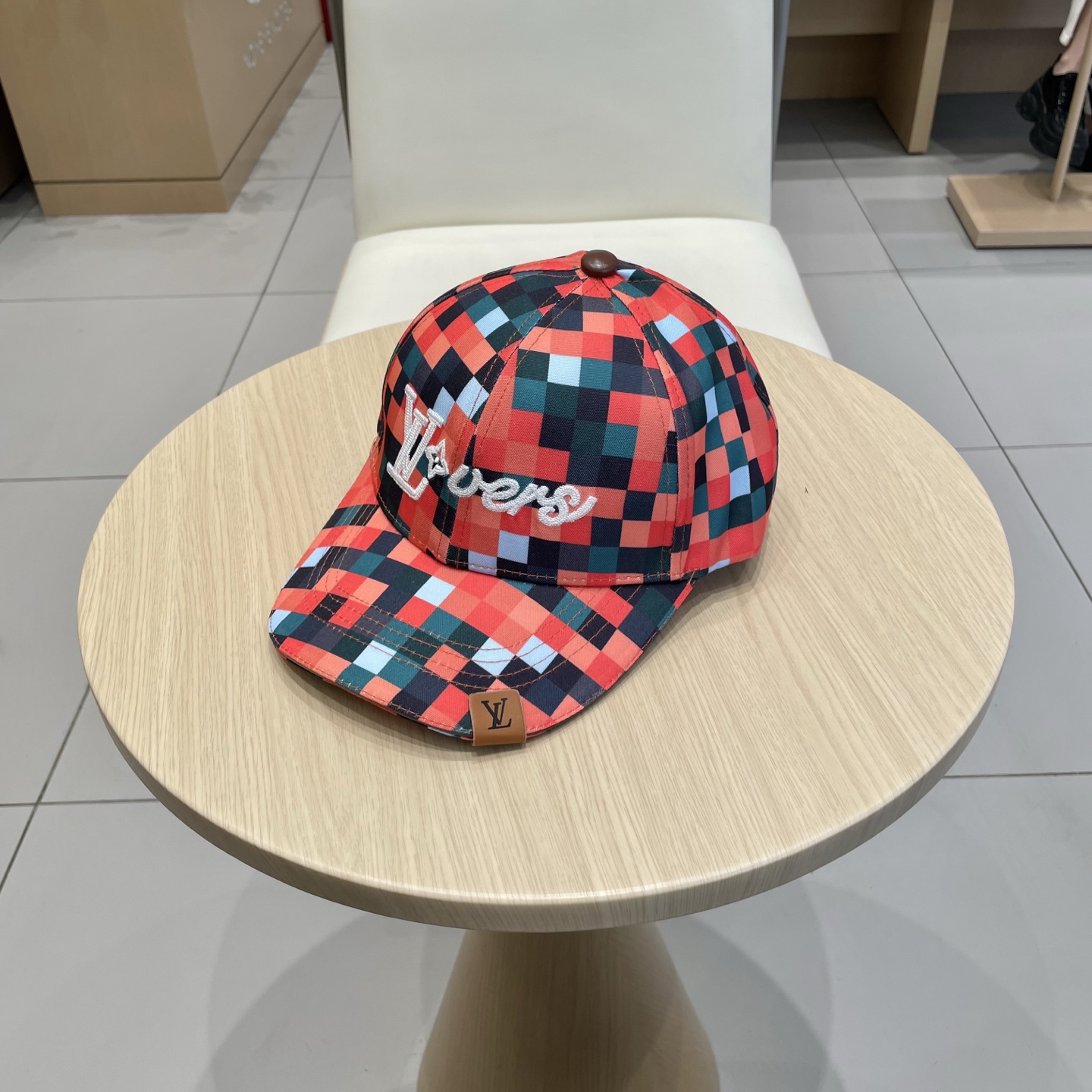  🧢路易威登lv棒球帽 LouisVuitton😍新款重工打造♥️高端大气，百搭款🤗男女通用！