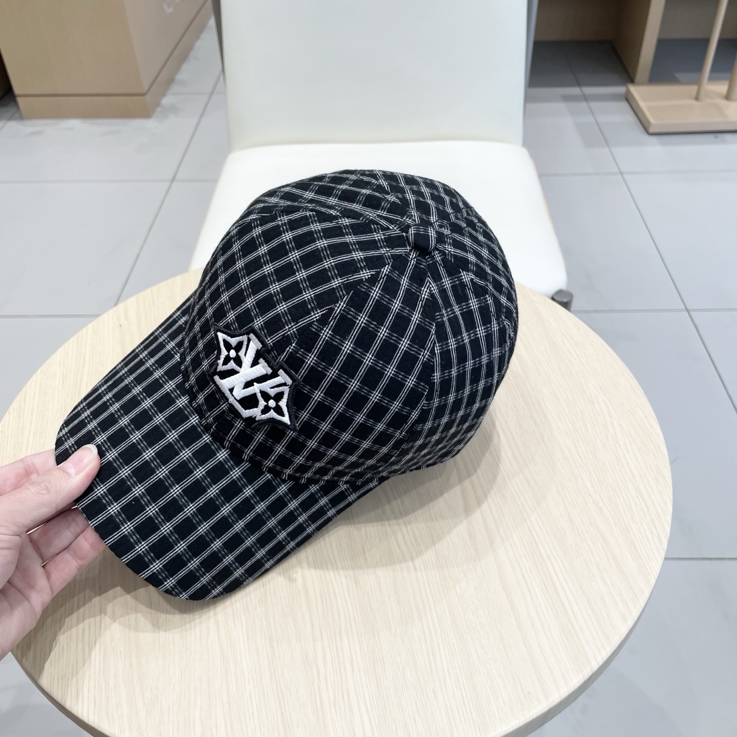  lv路易威登小格子字母刺绣棒球帽韩柏百搭藏青色休闲鸭舌帽2025春夏新款男女