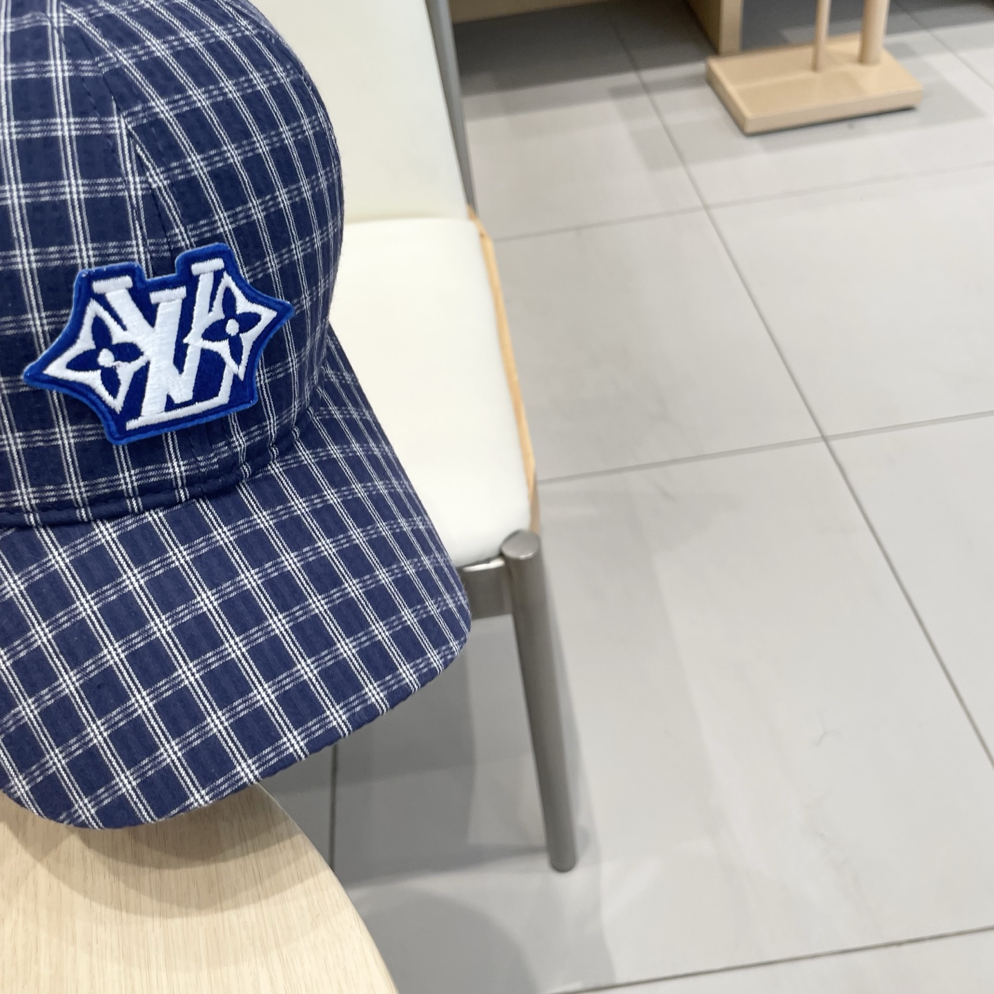  lv路易威登小格子字母刺绣棒球帽韩柏百搭藏青色休闲鸭舌帽2025春夏新款男女