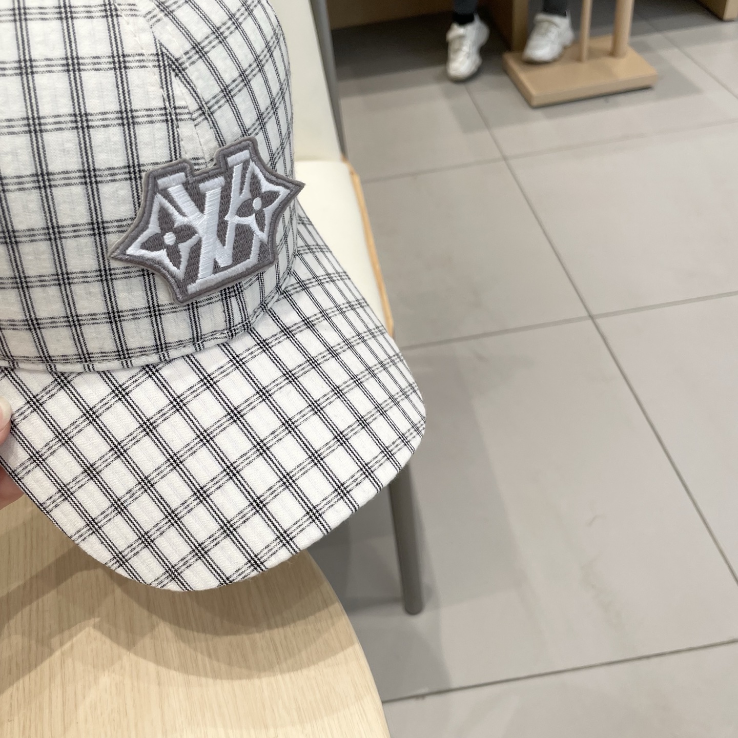  lv路易威登小格子字母刺绣棒球帽韩柏百搭藏青色休闲鸭舌帽2025春夏新款男女