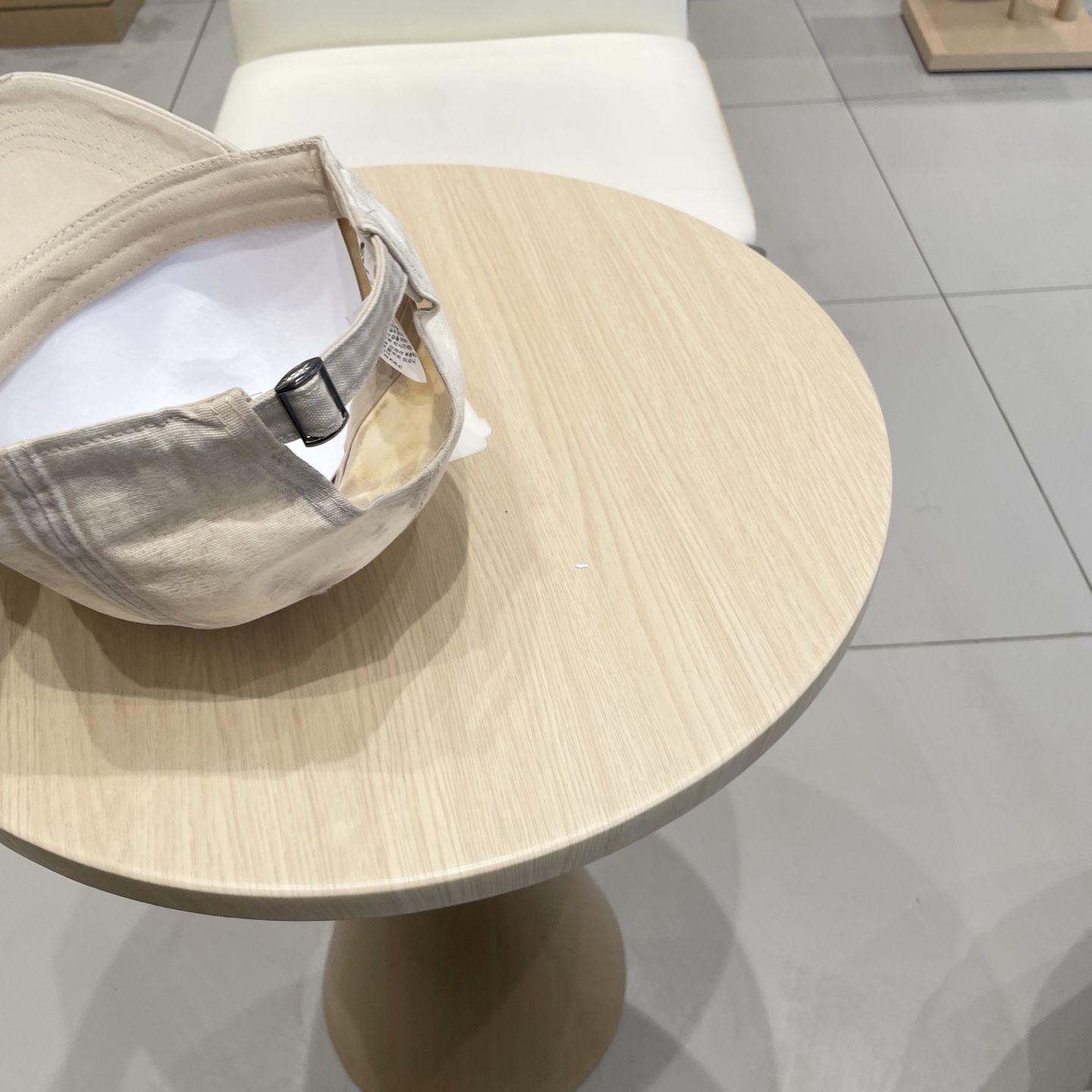  圣罗兰棒球帽女2025新款高品质磨毛破洞百搭水洗棉潮牌鸭舌帽显脸小