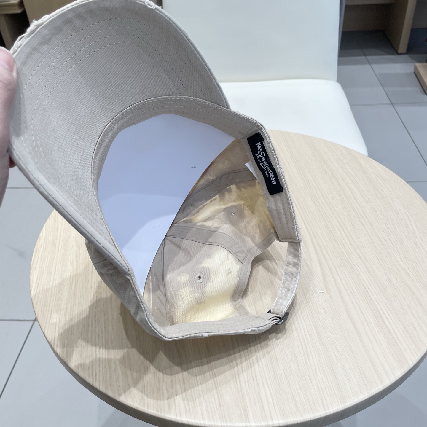  圣罗兰棒球帽女2025新款高品质磨毛破洞百搭水洗棉潮牌鸭舌帽显脸小