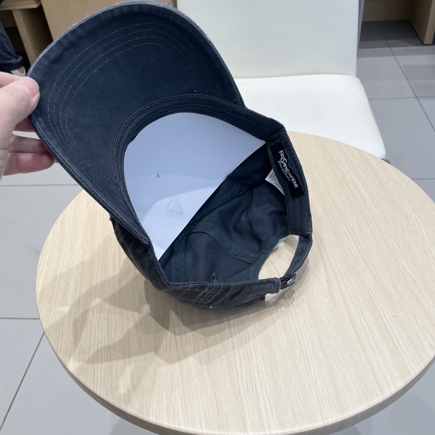  圣罗兰棒球帽女2025新款高品质磨毛破洞百搭水洗棉潮牌鸭舌帽显脸小