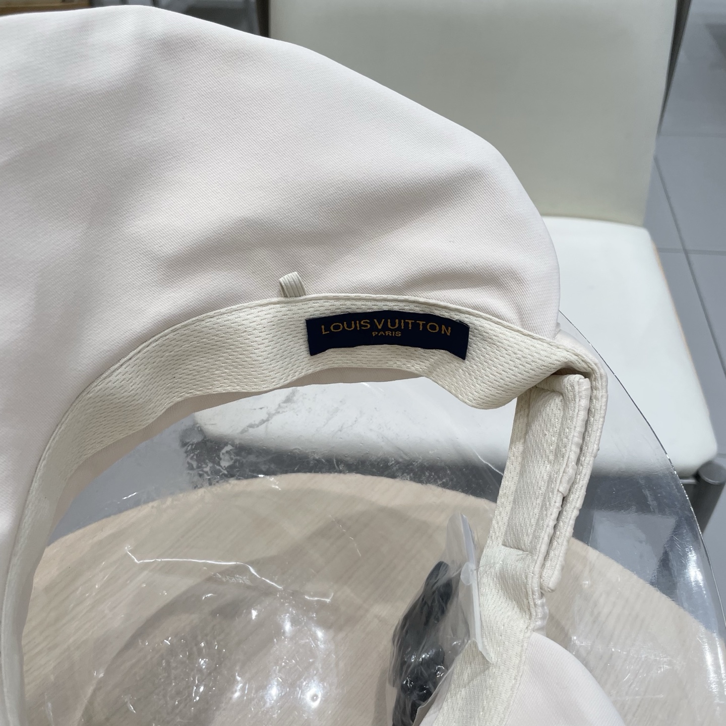 lv路易威登2025新款日系珍珠装饰大檐空顶帽女出游防紫外线遮阳贝壳帽太阳帽