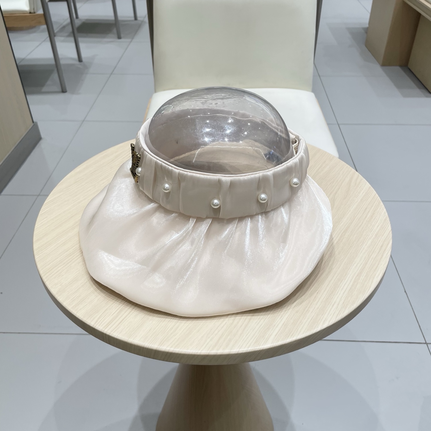 lv路易威登2025新款日系珍珠装饰大檐空顶帽女出游防紫外线遮阳贝壳帽太阳帽