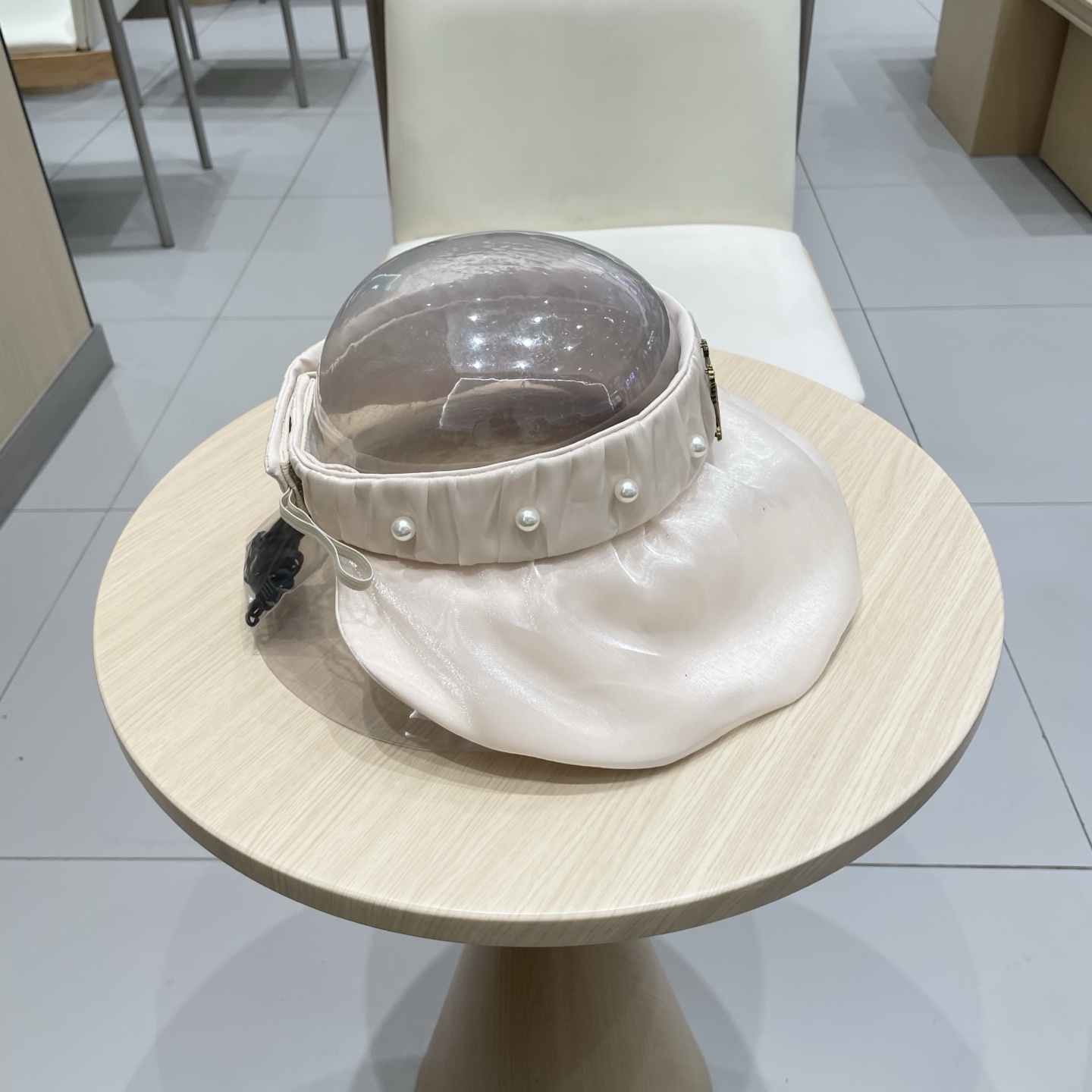 lv路易威登2025新款日系珍珠装饰大檐空顶帽女出游防紫外线遮阳贝壳帽太阳帽