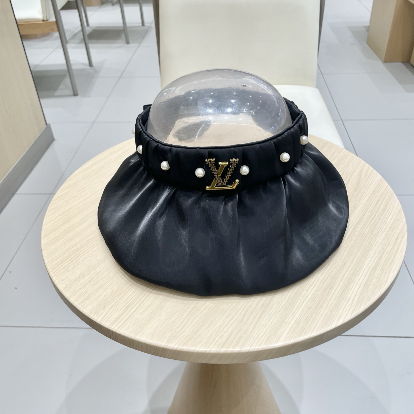 lv路易威登2025新款日系珍珠装饰大檐空顶帽女出游防紫外线遮阳贝壳帽太阳帽