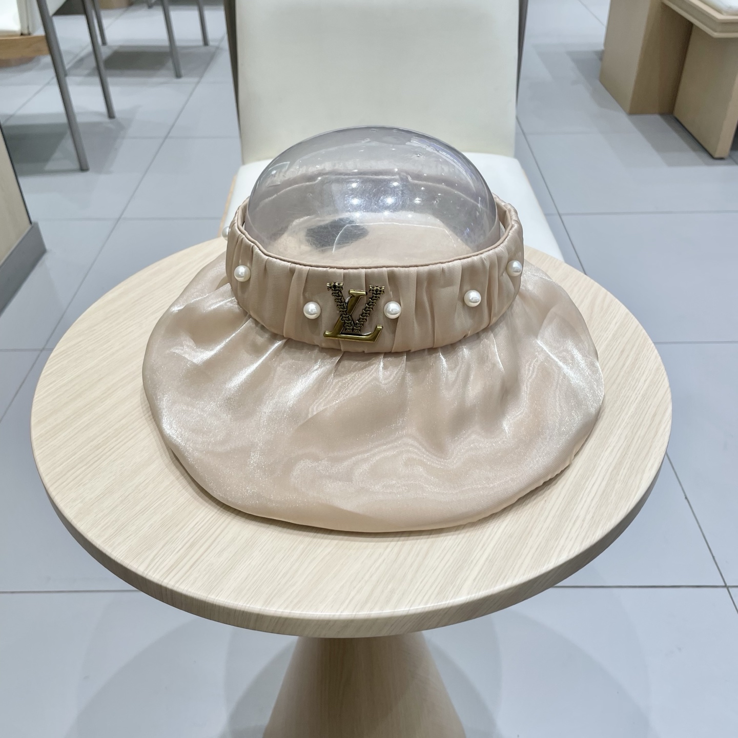 lv路易威登2025新款日系珍珠装饰大檐空顶帽女出游防紫外线遮阳贝壳帽太阳帽