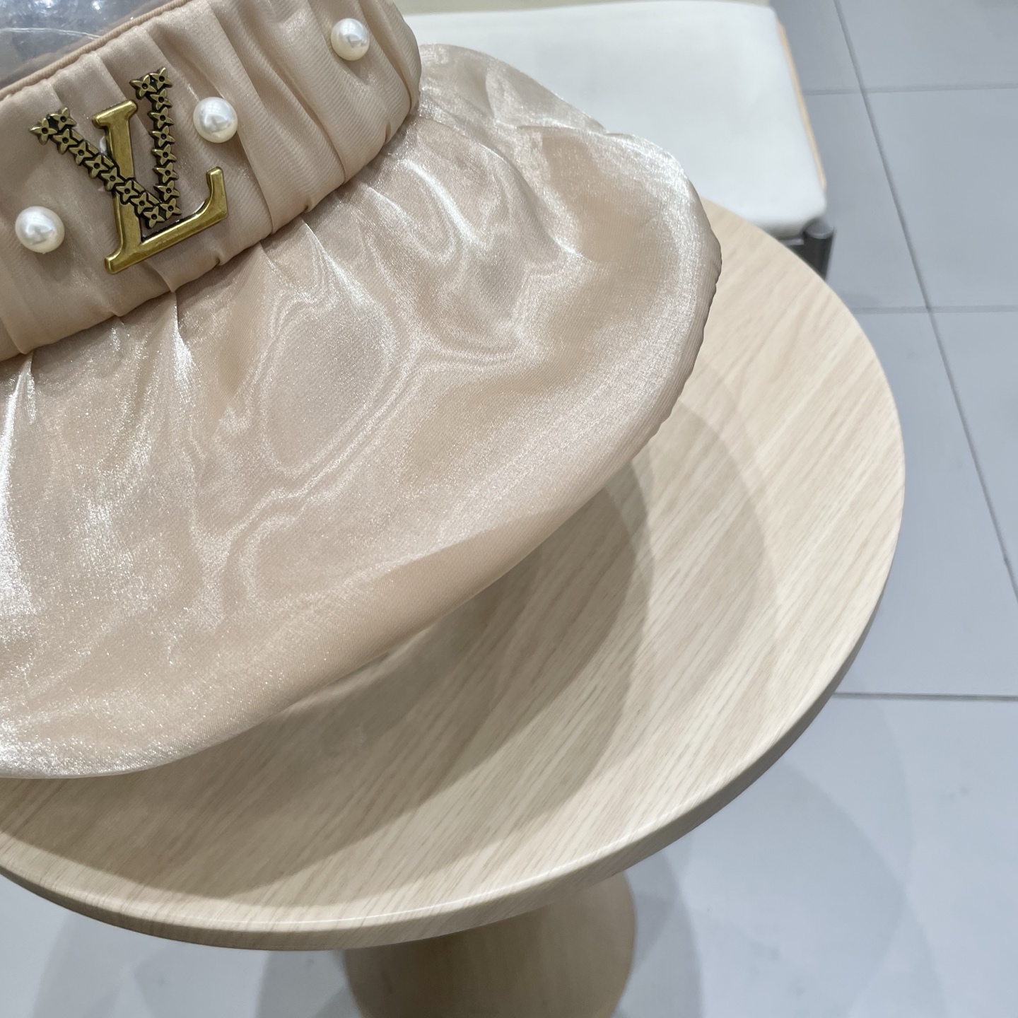 lv路易威登2025新款日系珍珠装饰大檐空顶帽女出游防紫外线遮阳贝壳帽太阳帽