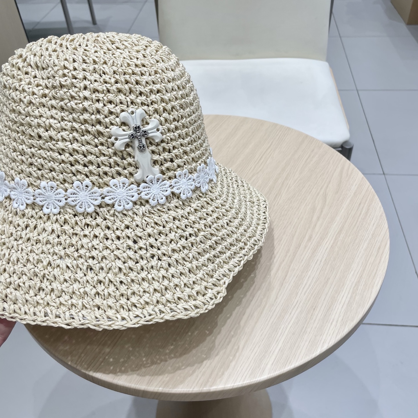  克罗心气质甜美蕾丝花朵草帽女休闲海边沙滩大檐遮阳草编帽子淑女度假风