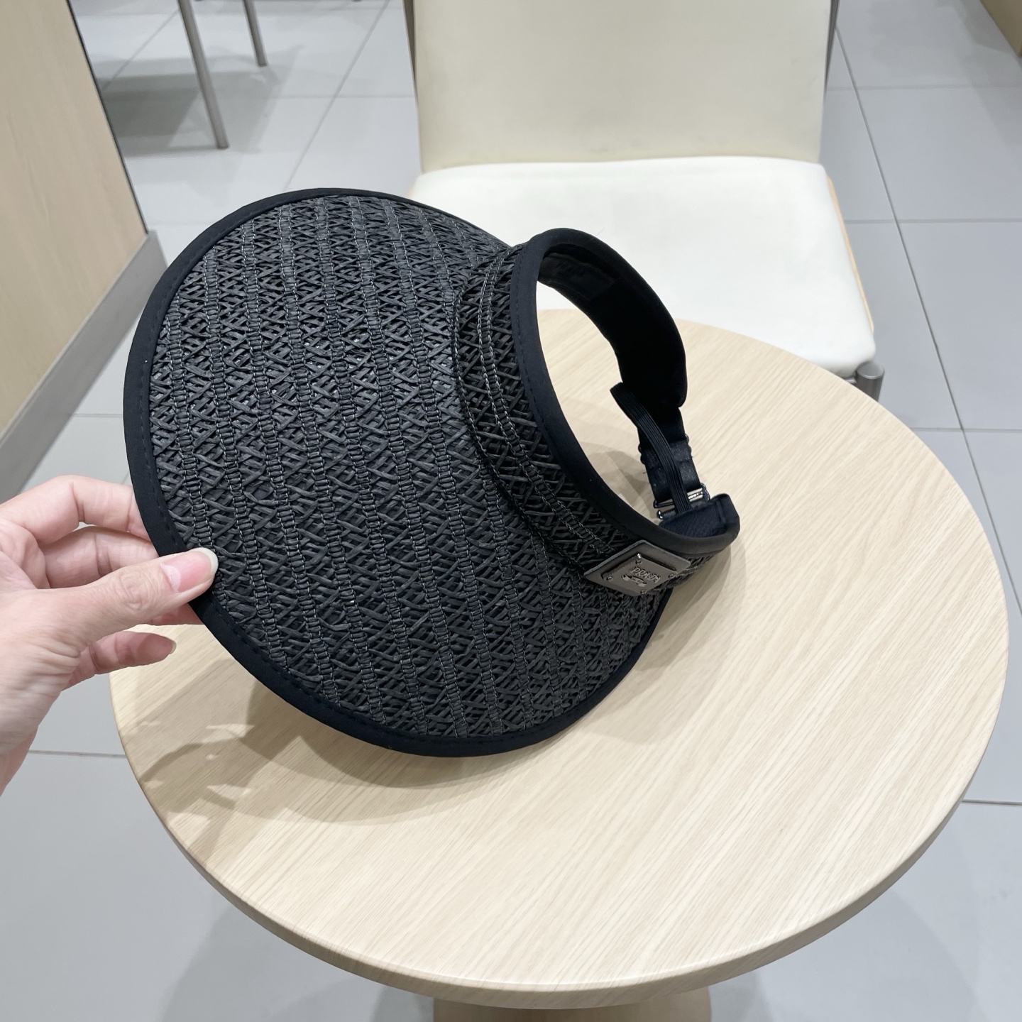 普拉达Prada夏季草编黑胶空顶帽女韩系大檐户外出游防晒遮阳帽遮脸可折叠帽子