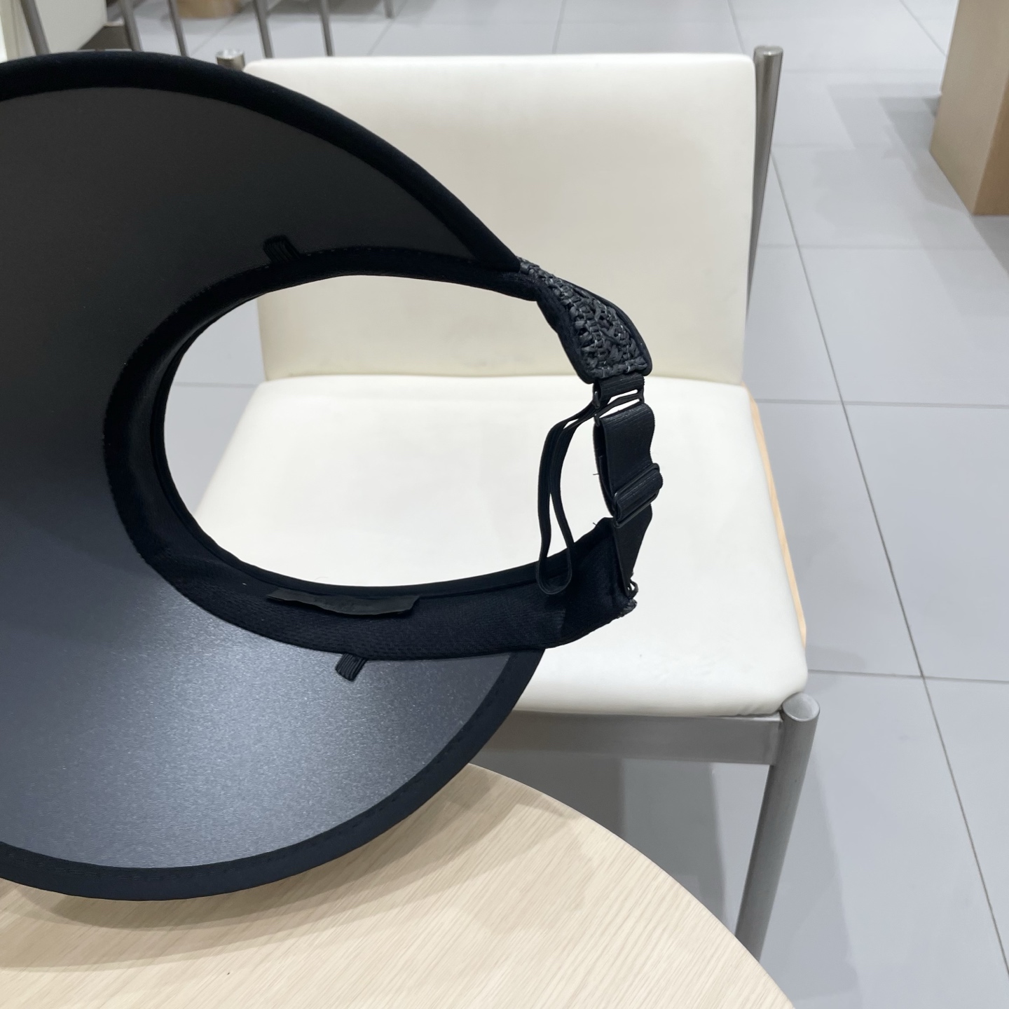 普拉达Prada夏季草编黑胶空顶帽女韩系大檐户外出游防晒遮阳帽遮脸可折叠帽子