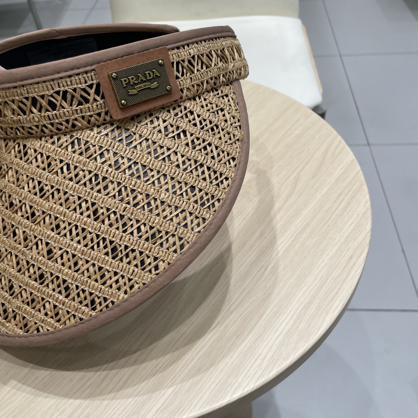 普拉达Prada夏季草编黑胶空顶帽女韩系大檐户外出游防晒遮阳帽遮脸可折叠帽子