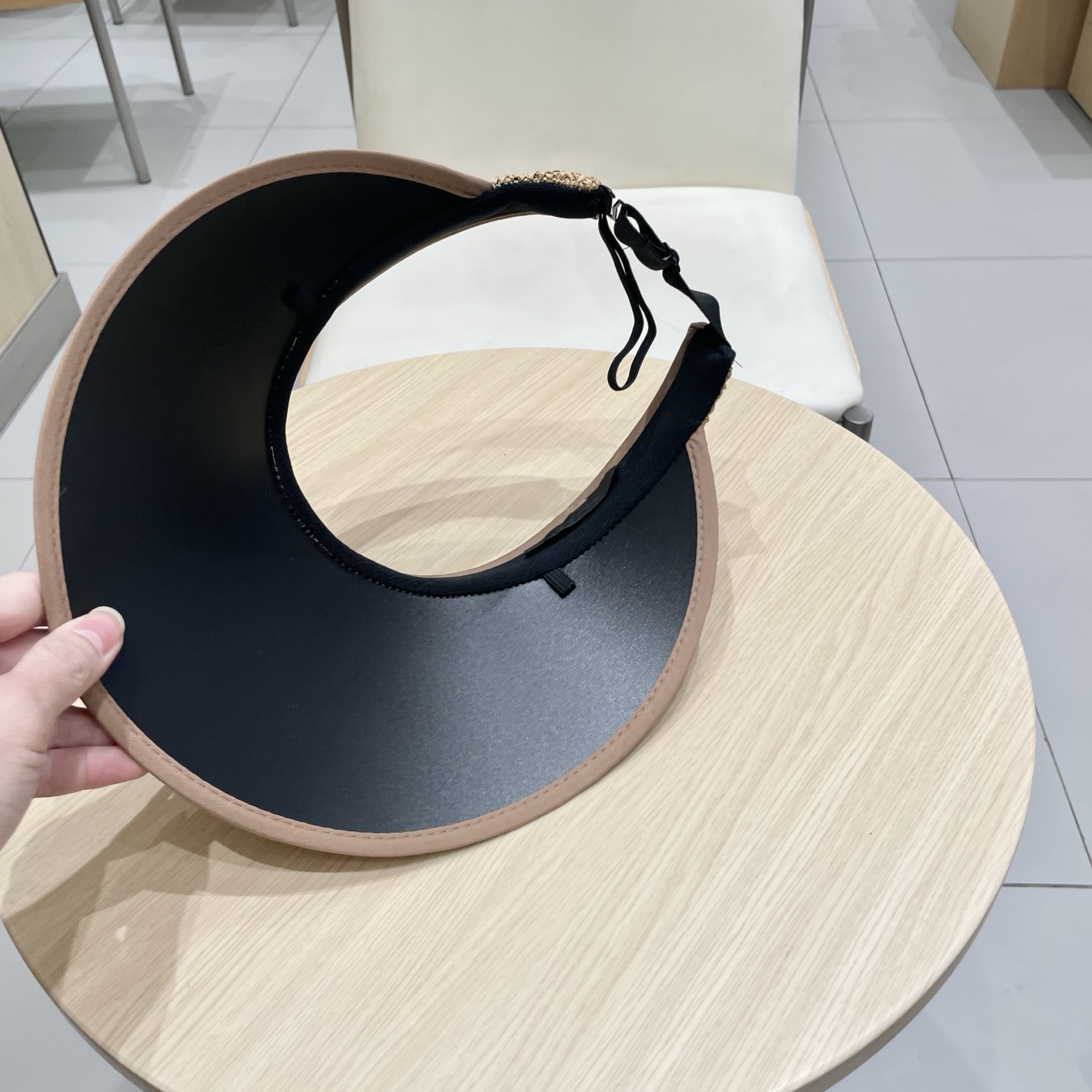 普拉达Prada夏季草编黑胶空顶帽女韩系大檐户外出游防晒遮阳帽遮脸可折叠帽子