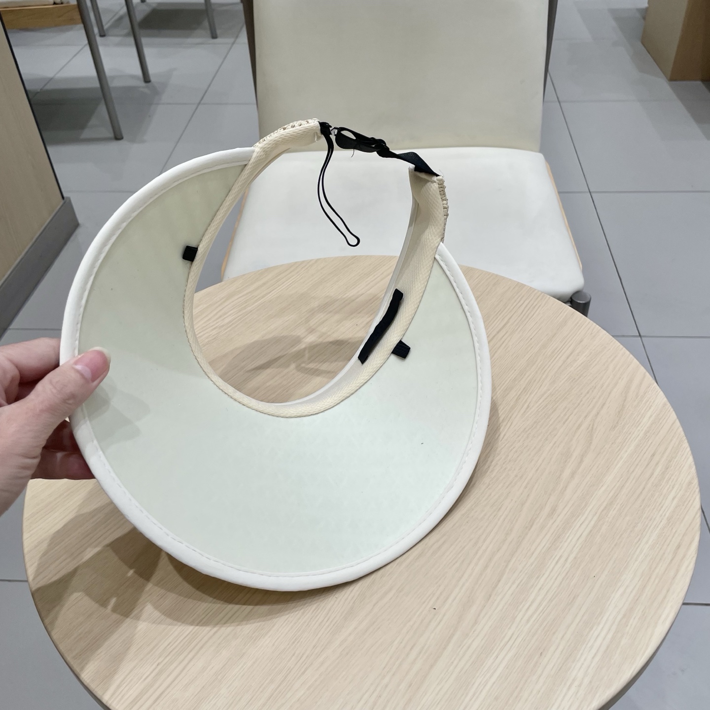 普拉达Prada夏季草编黑胶空顶帽女韩系大檐户外出游防晒遮阳帽遮脸可折叠帽子